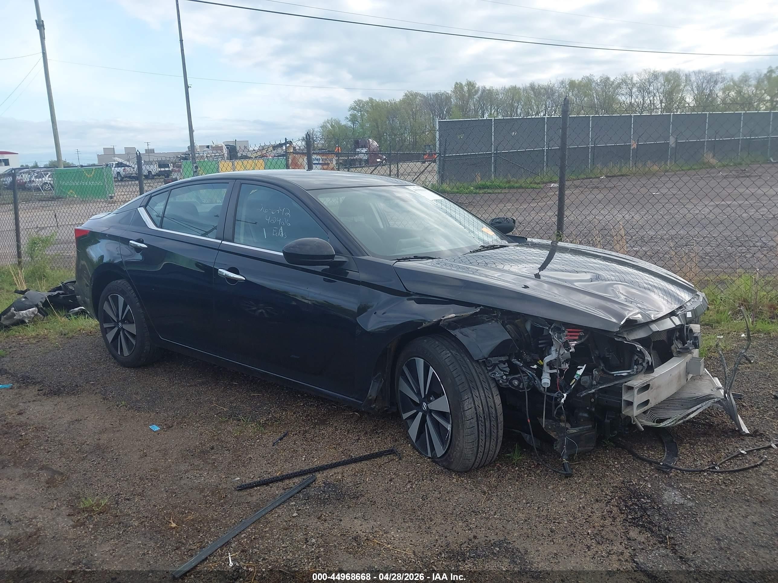 2021 Nissan Altima SV, VIN 1N4BL4DV0MN364320 — Side