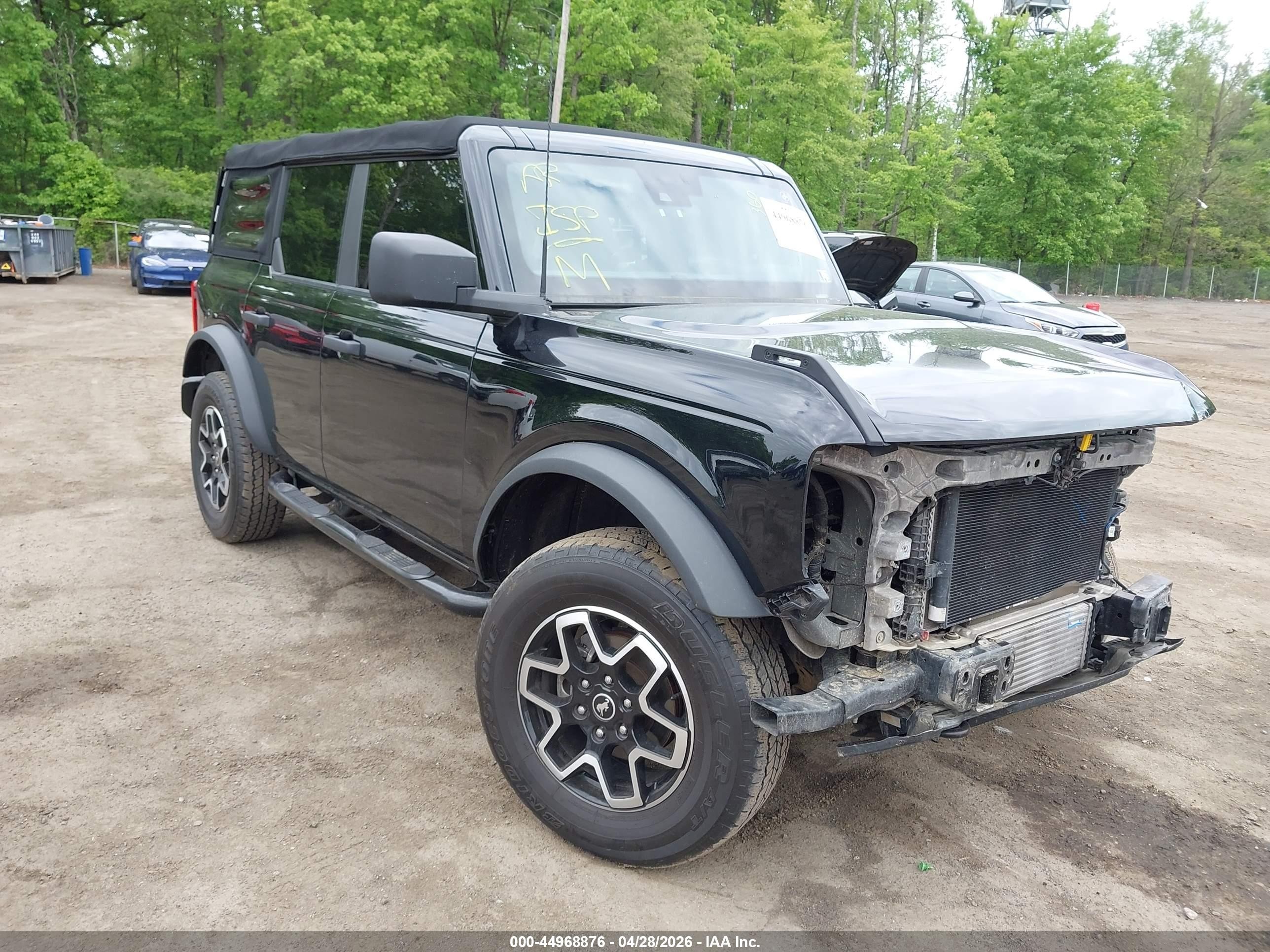 2021 Ford Bronco Big Bend, VIN 1FMDE5BH7MLB05766 — Front end