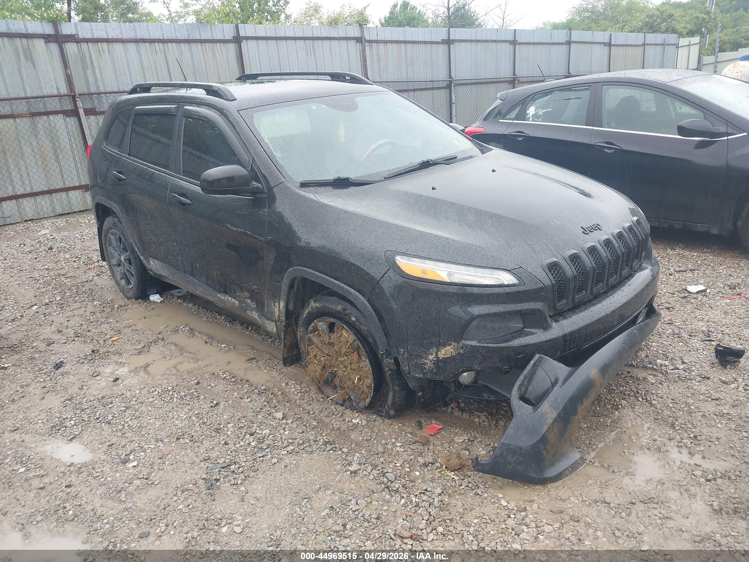 2014 Jeep Cherokee Latitude, VIN 1C4PJMCB2EW290956 — Перед
