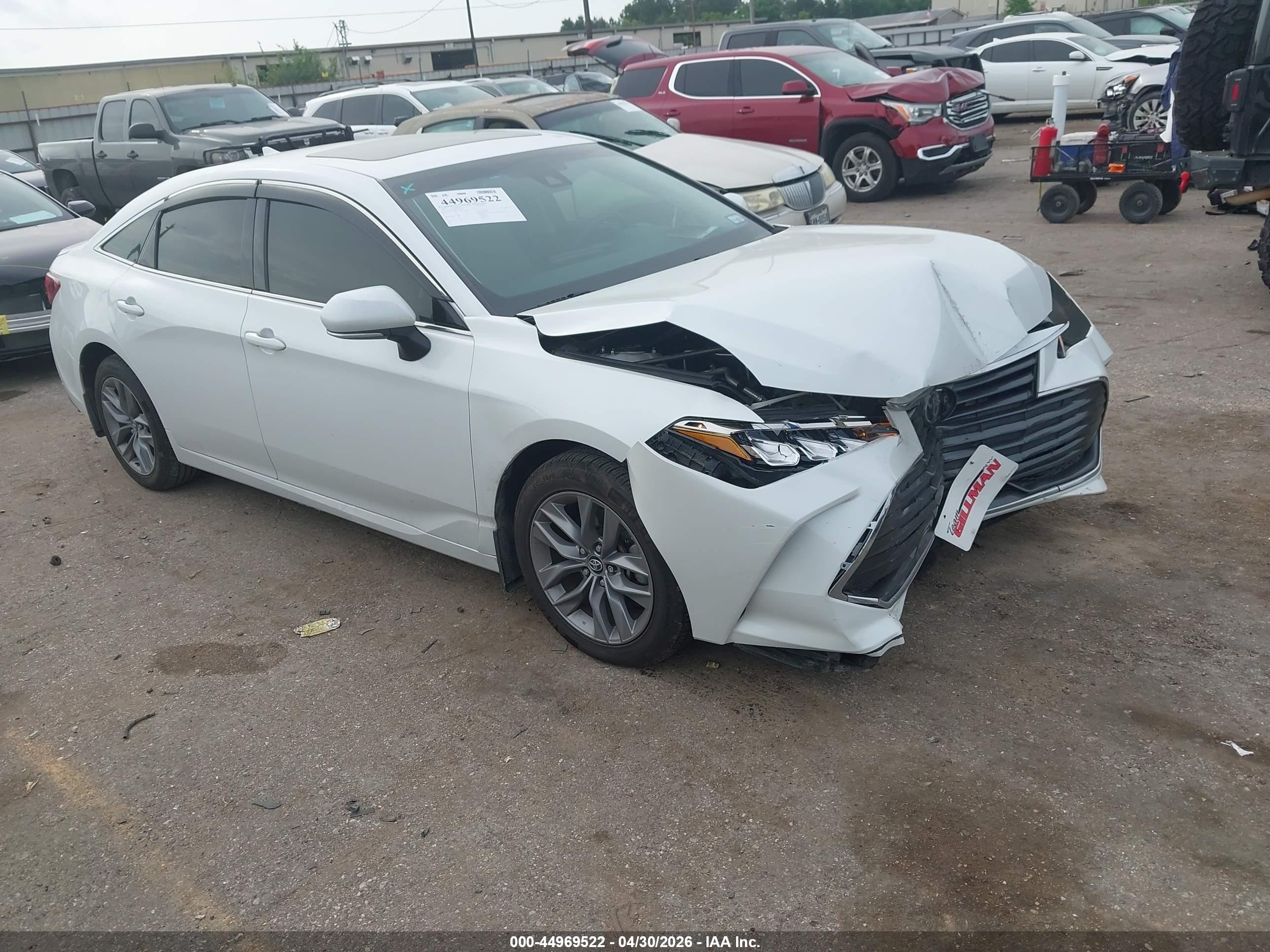 2019 Toyota Avalon XSE, VIN 4T1BZ1FB4KU038318 — Front end