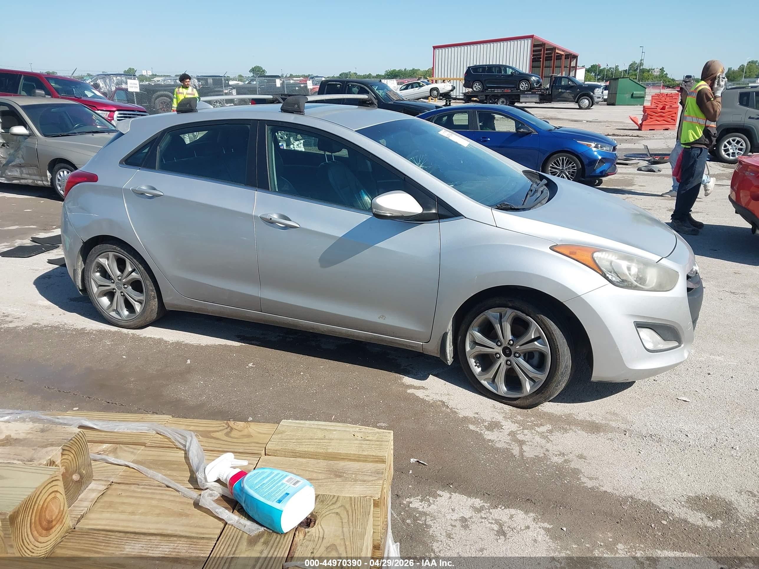 2014 Hyundai Elantra, VIN KMHD35LH8EU199947 — Front end