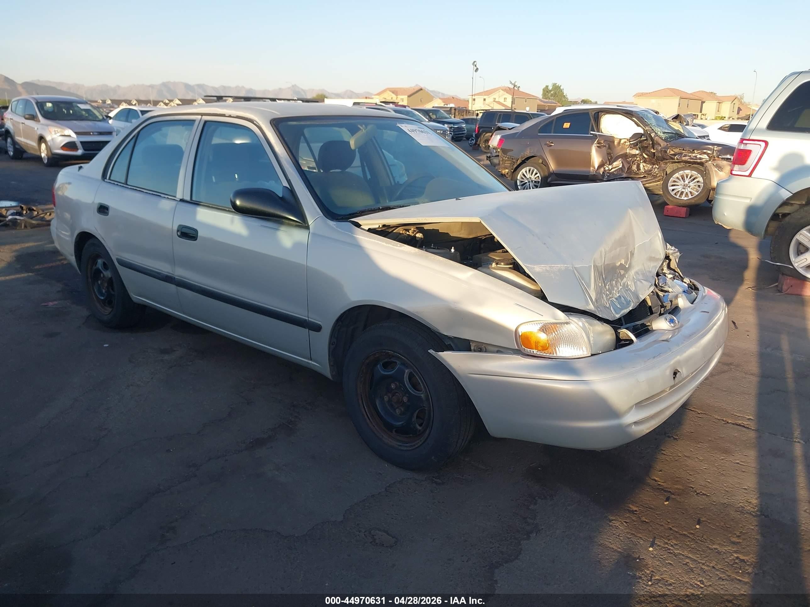 1999 Chevrolet Prizm, VIN 1Y1SK5282XZ445411 — Front end
