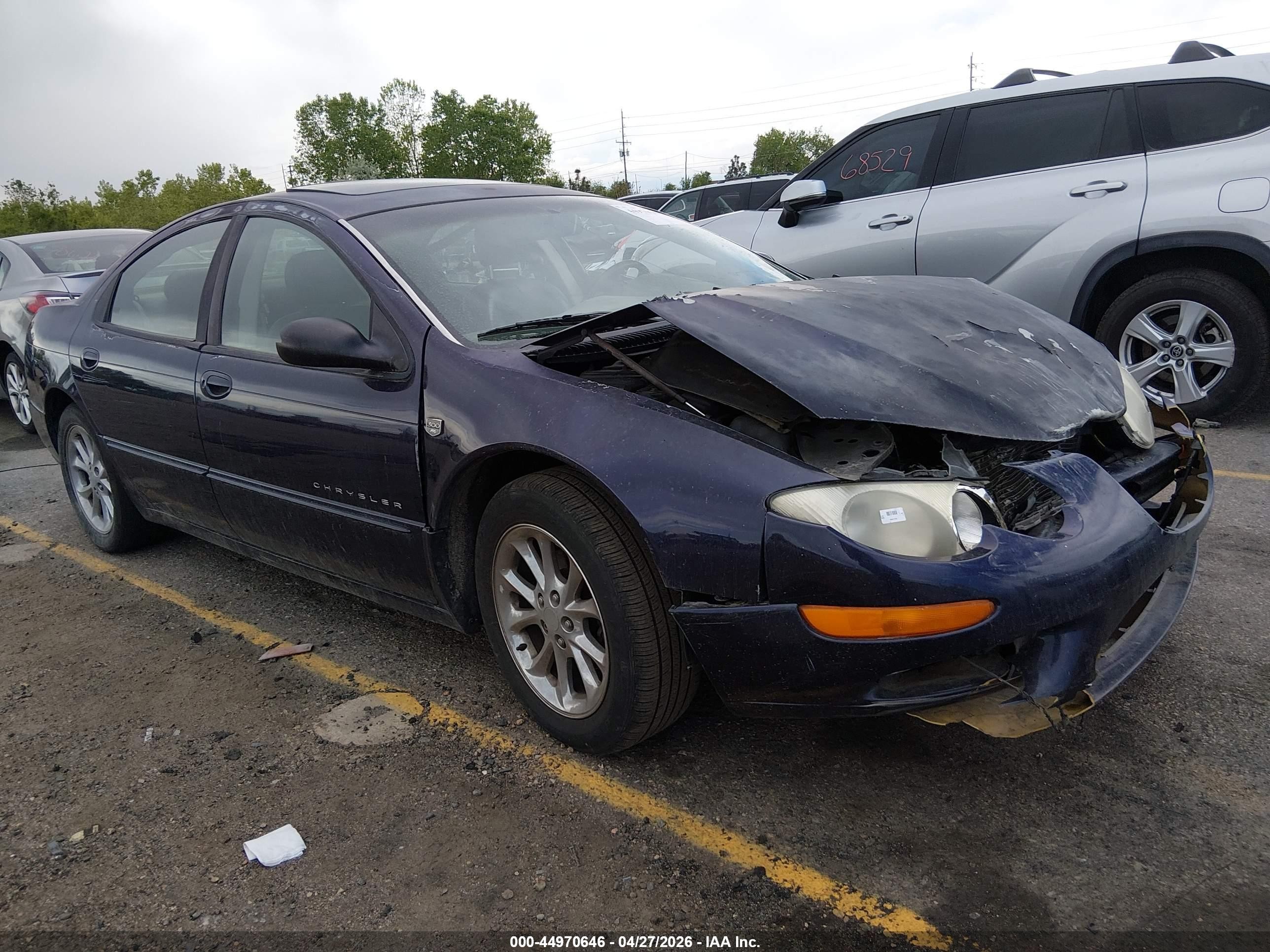1999 Chrysler 300M M, VIN 2C3HE66G2XH544585 — Перед