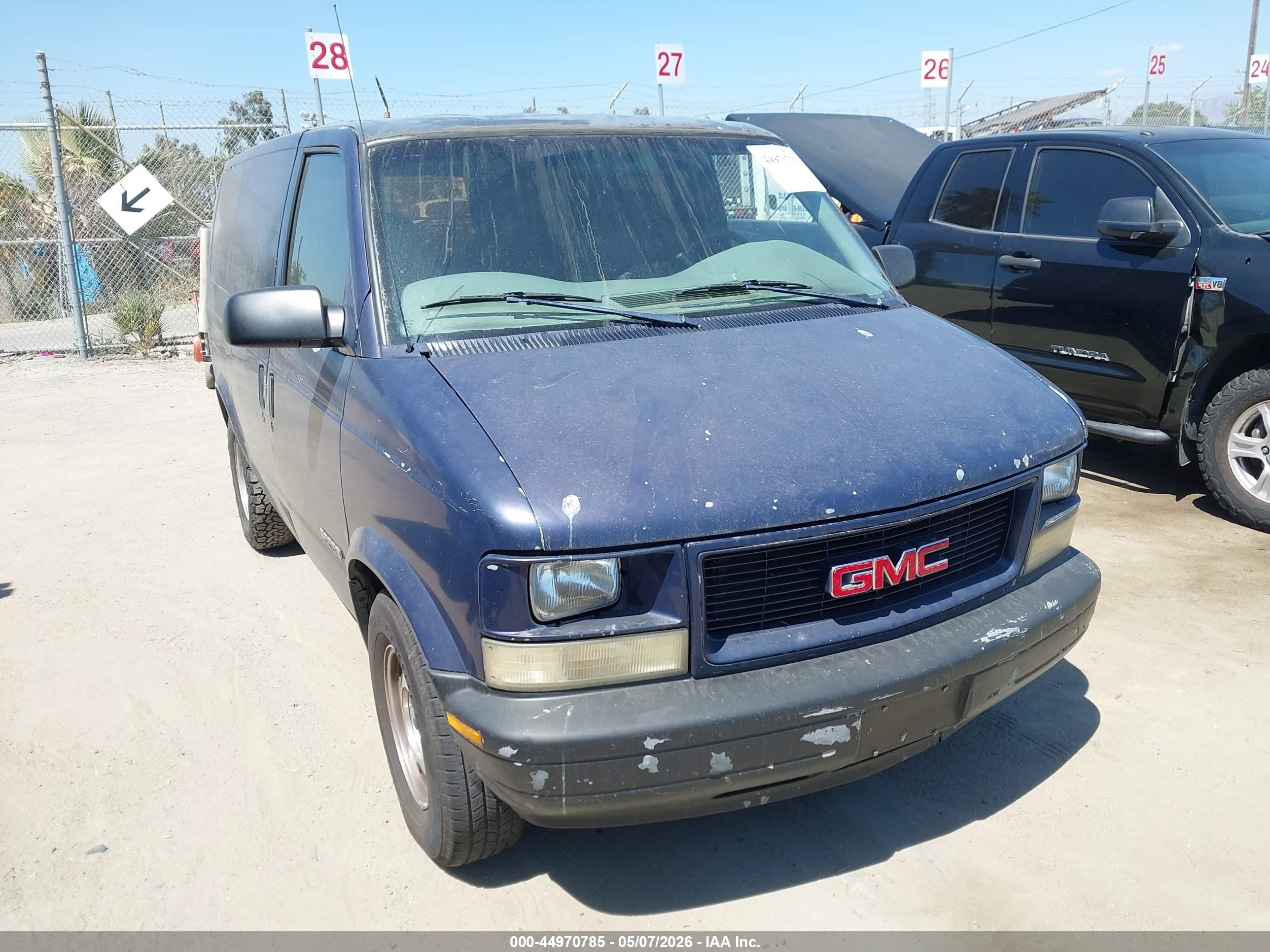 1997 GMC Safari Cargo, VIN 1GTDM19W7VB531825 — Not stated
