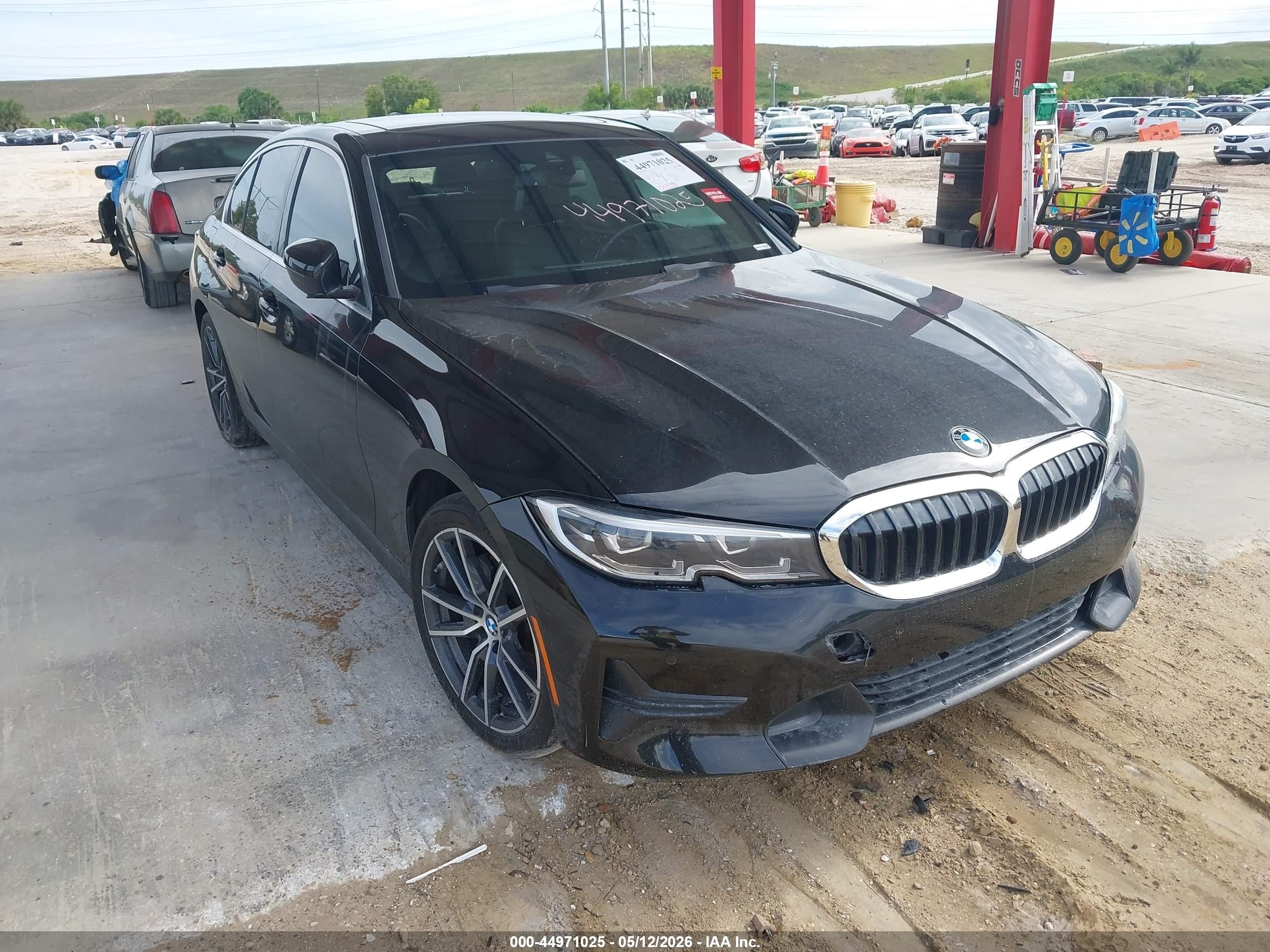 2019 BMW 3 Series 330i, VIN 3MW5R1J53K8B03317 — Не указано