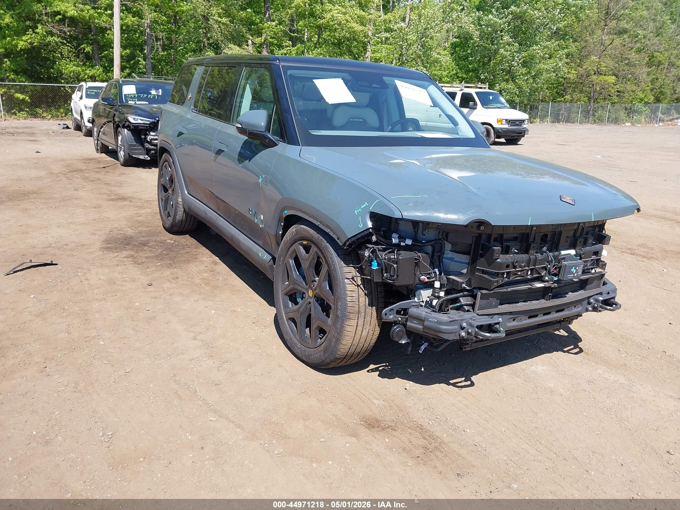 2026 Rivian R1S, VIN 7PDSGABP9TN079995 — Front end