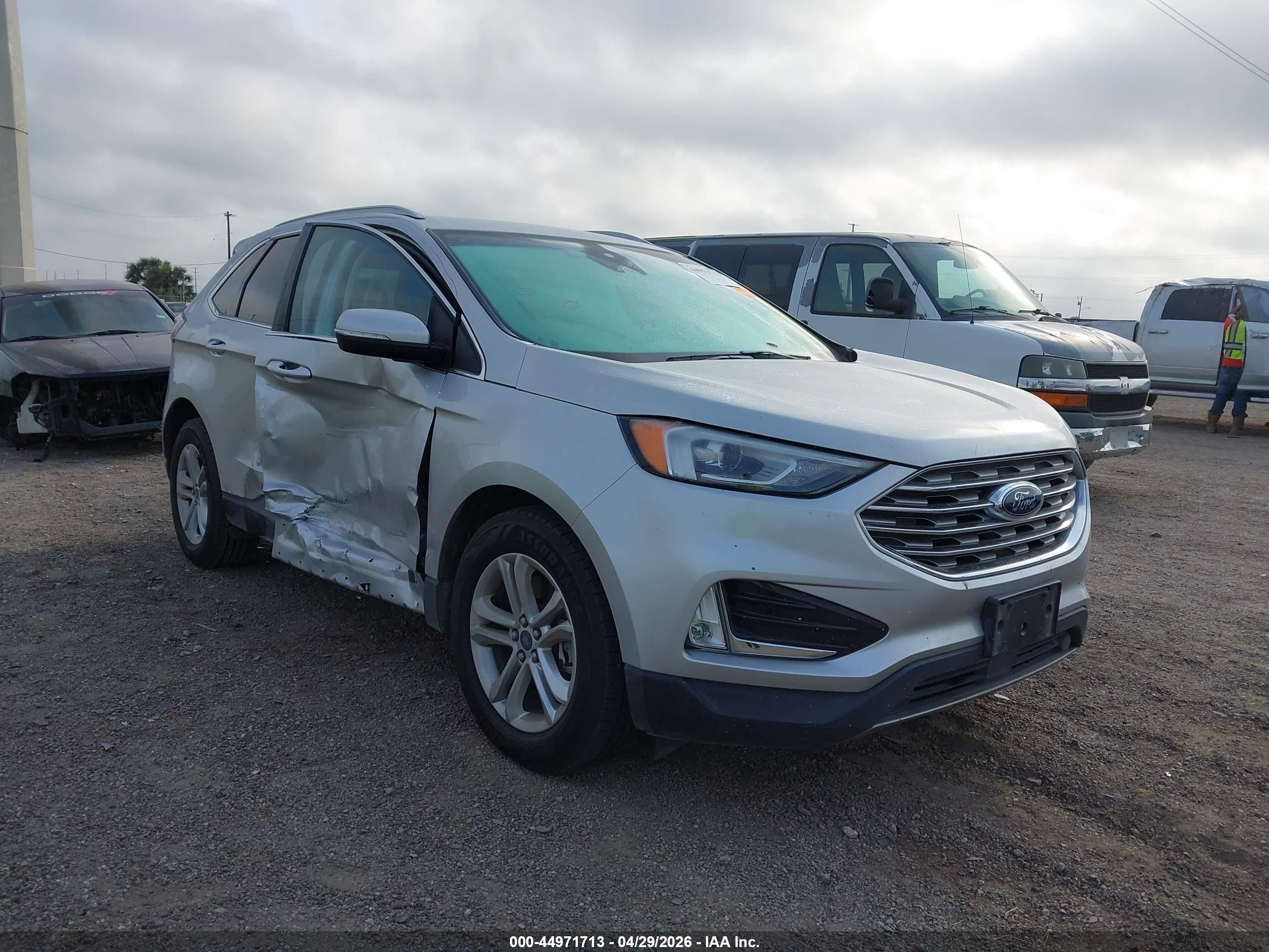 2019 Ford Edge SEL, VIN 2FMPK4J98KBC48474 — Side