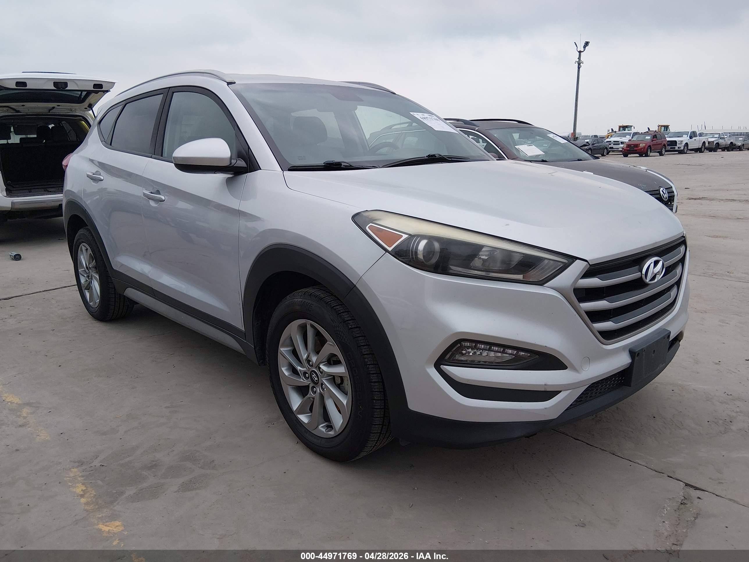 2018 Hyundai Tucson SEL, VIN KM8J3CA44JU648297 — Fresh water flood