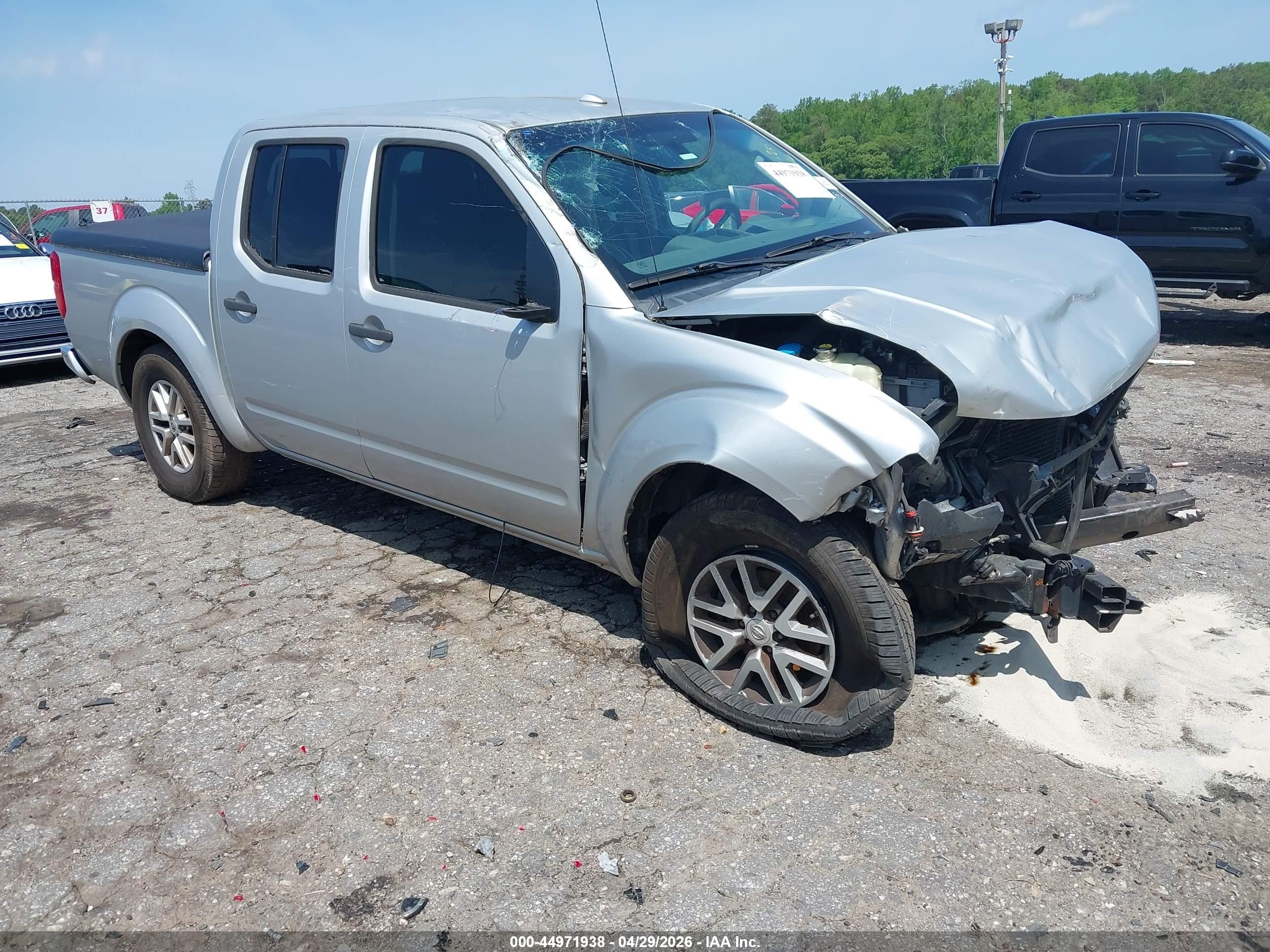 2017 Nissan Frontier SV, VIN 1N6DD0ER1HN724742 — Front end