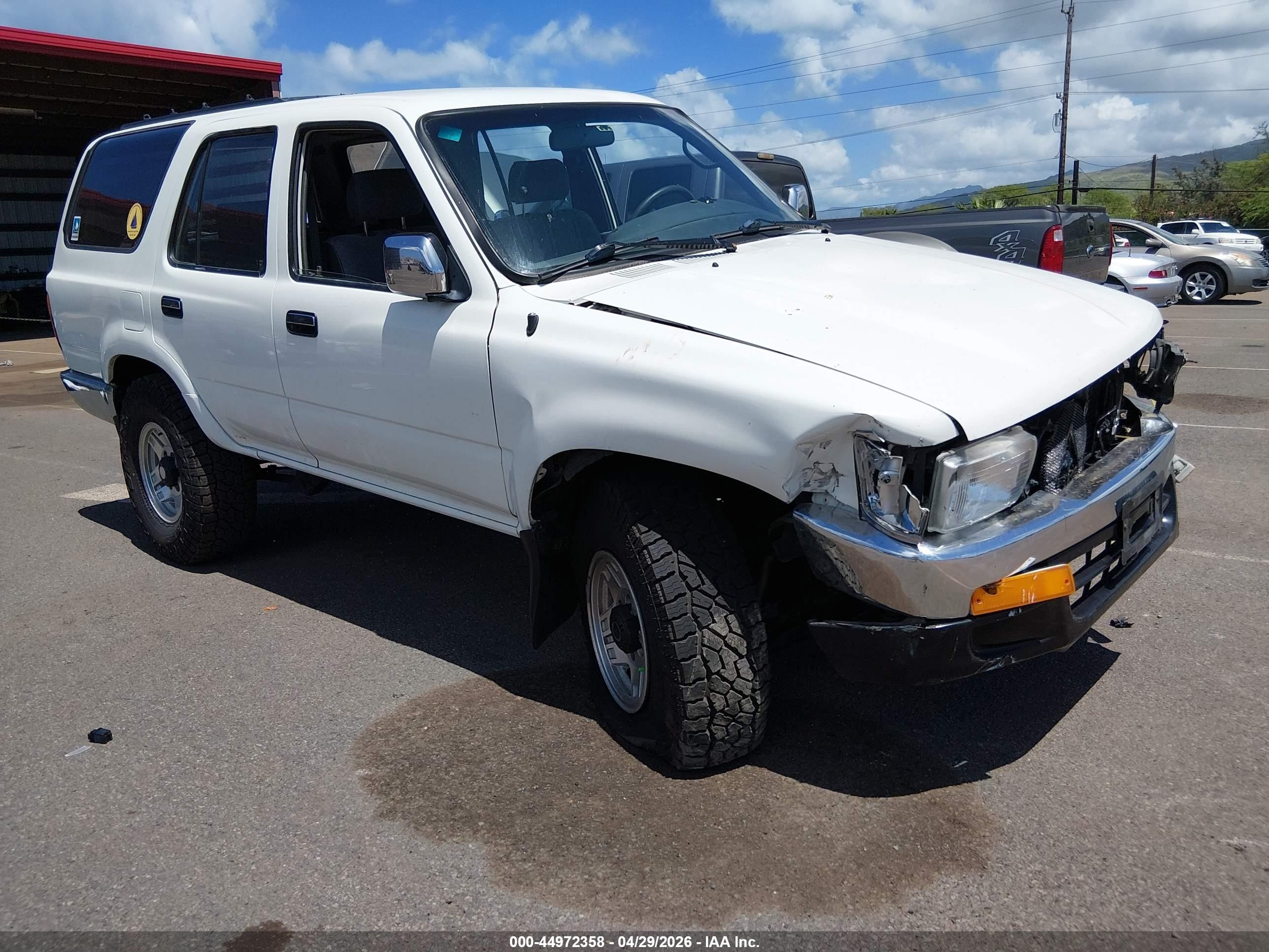 1993 Toyota 4Runner, VIN JT3VN39W2P0127380 — Front end