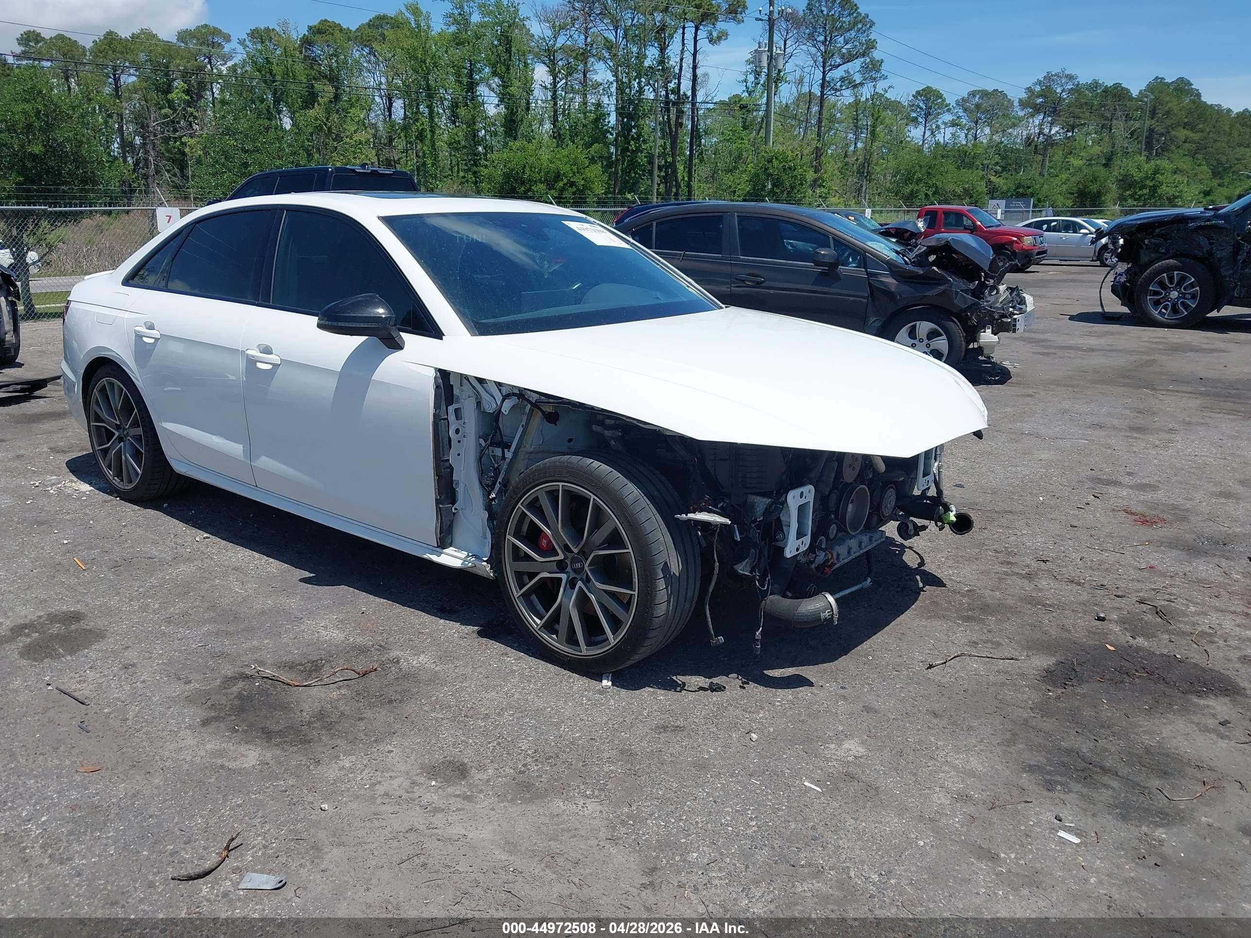2020 Audi S4 Prestige, VIN WAUC4AF49LA028862 — Перед