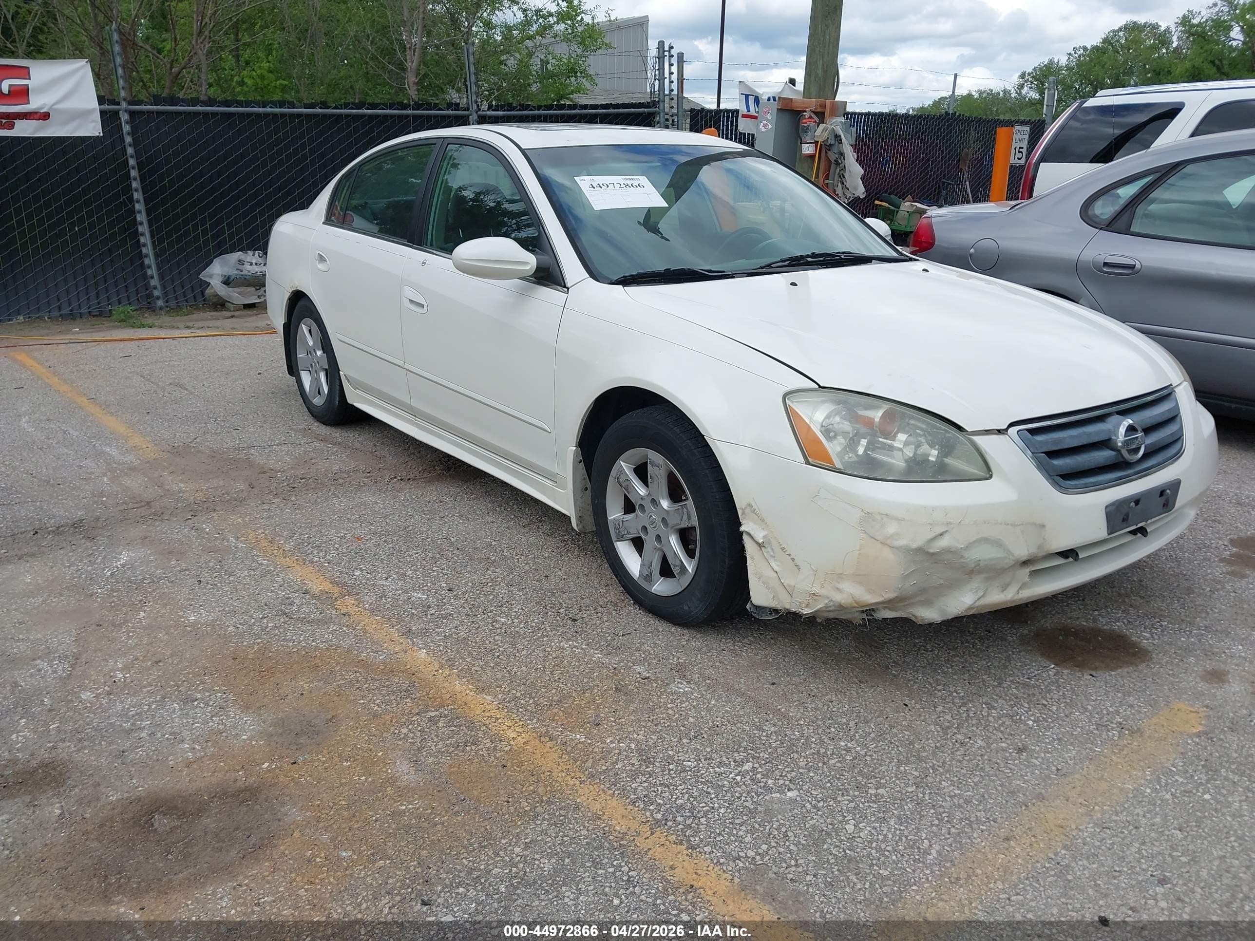 2003 Nissan Altima S, VIN 1N4AL11D23C126596 — Side