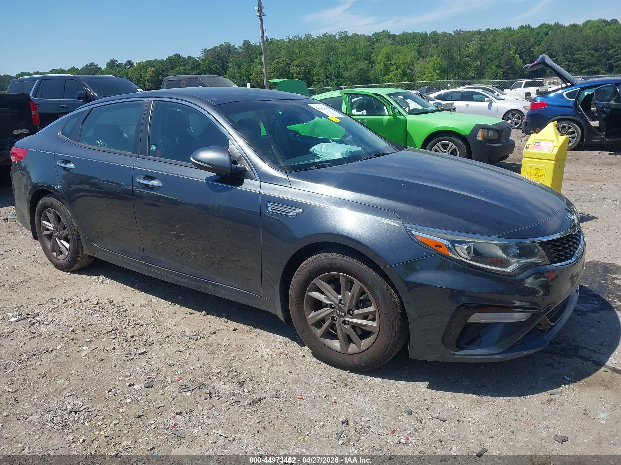 2020 Kia Optima LX, VIN 5XXGT4L3XLG398596 — Side