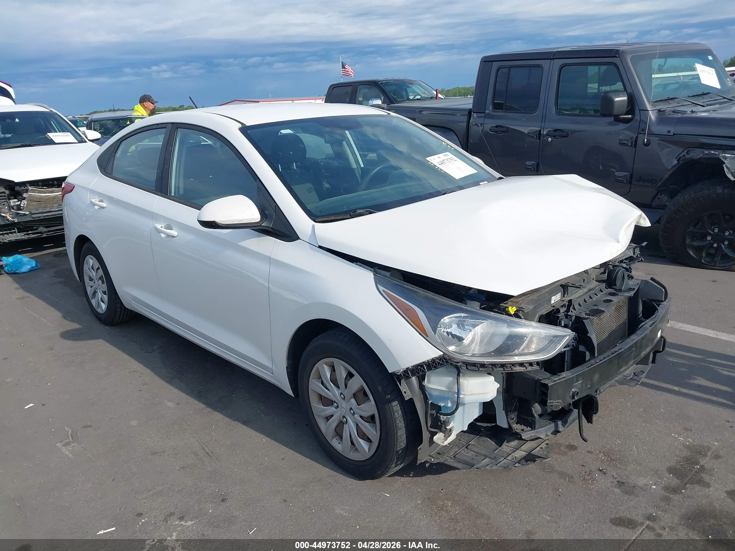 2020 Hyundai Accent SEL, VIN 3KPC24A60LE096936 — Перед