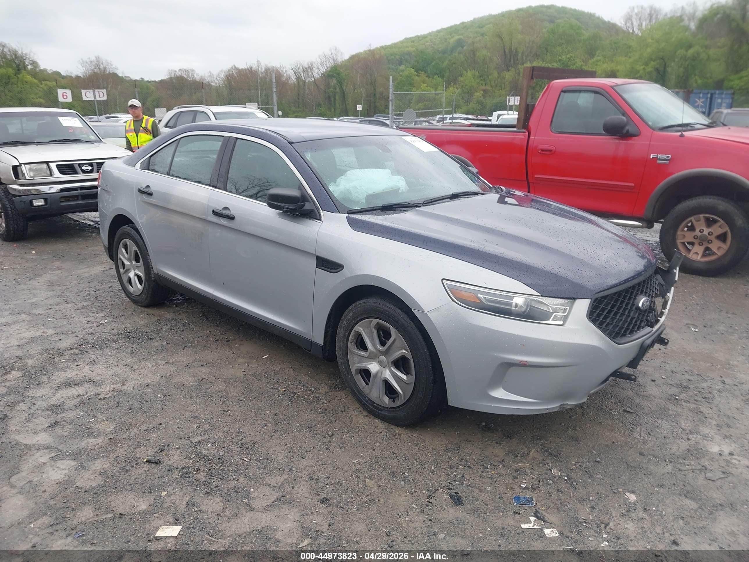 2017 Ford Police Interceptor, VIN 1FAHP2MK3HG121314 — Front end