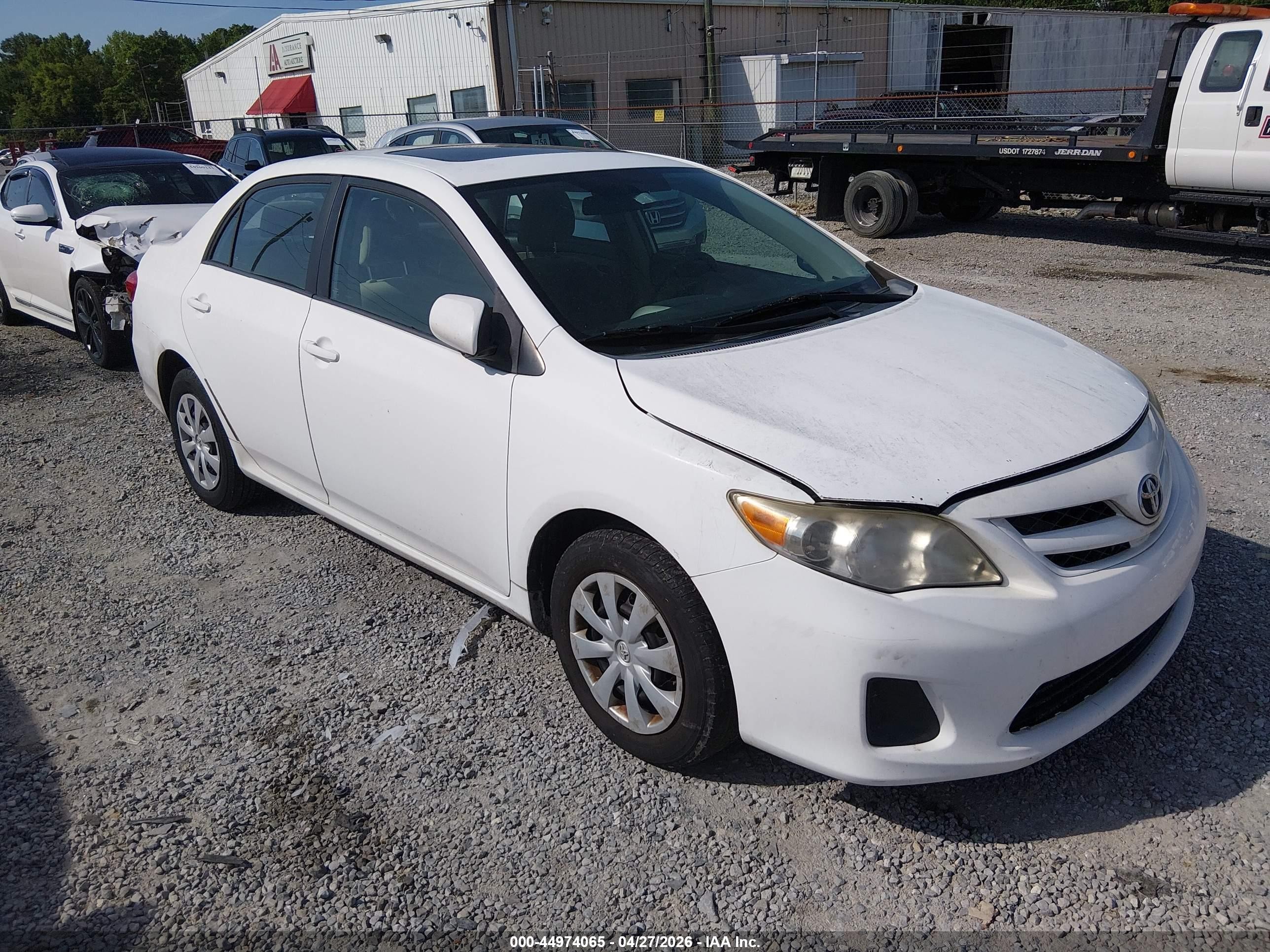 2011 Toyota Corolla LE, VIN 2T1BU4EE5BC750401 — Normal wear