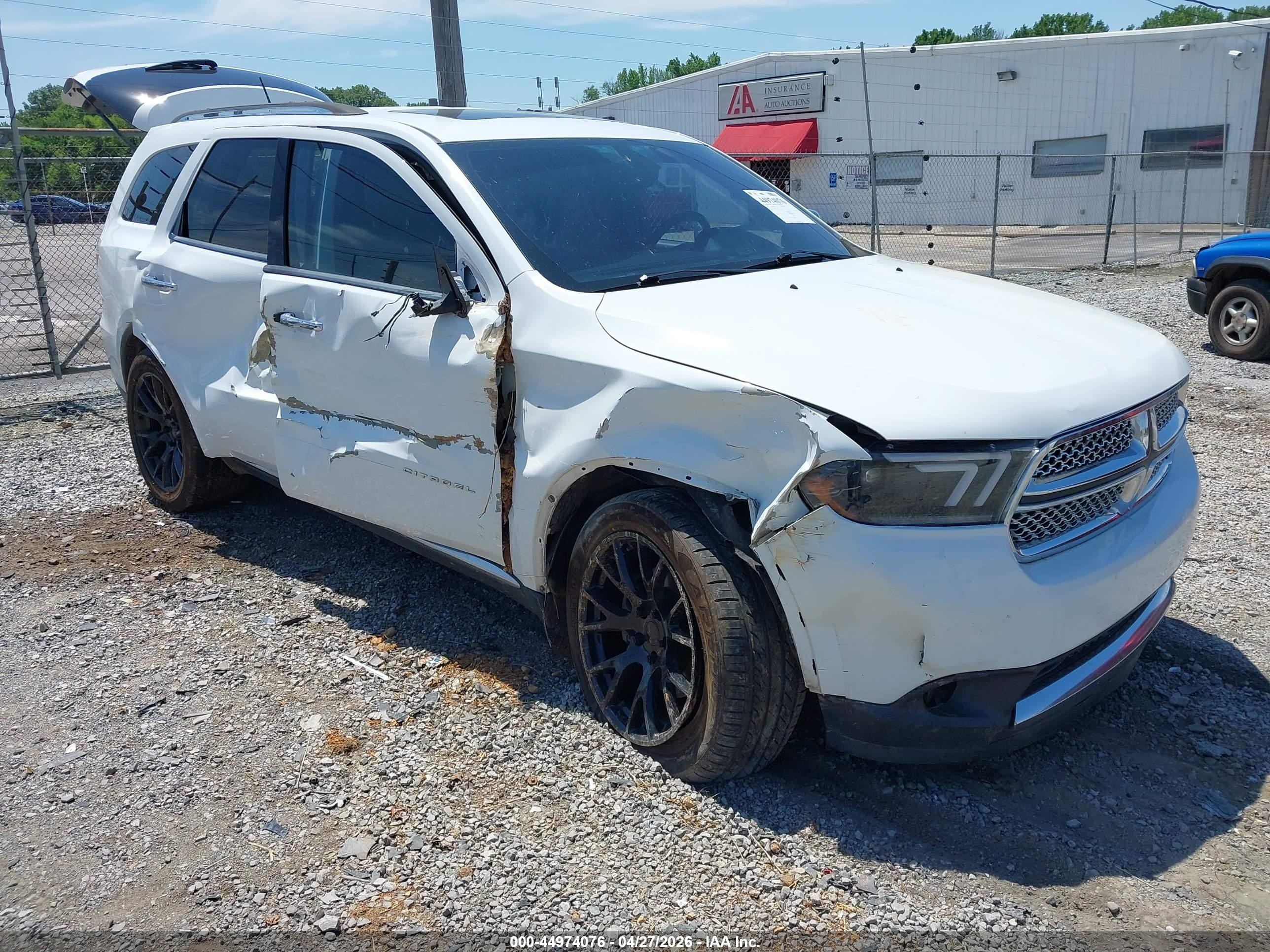 2013 Dodge Durango Citadel, VIN 1C4RDHEG6DC687425 — Side