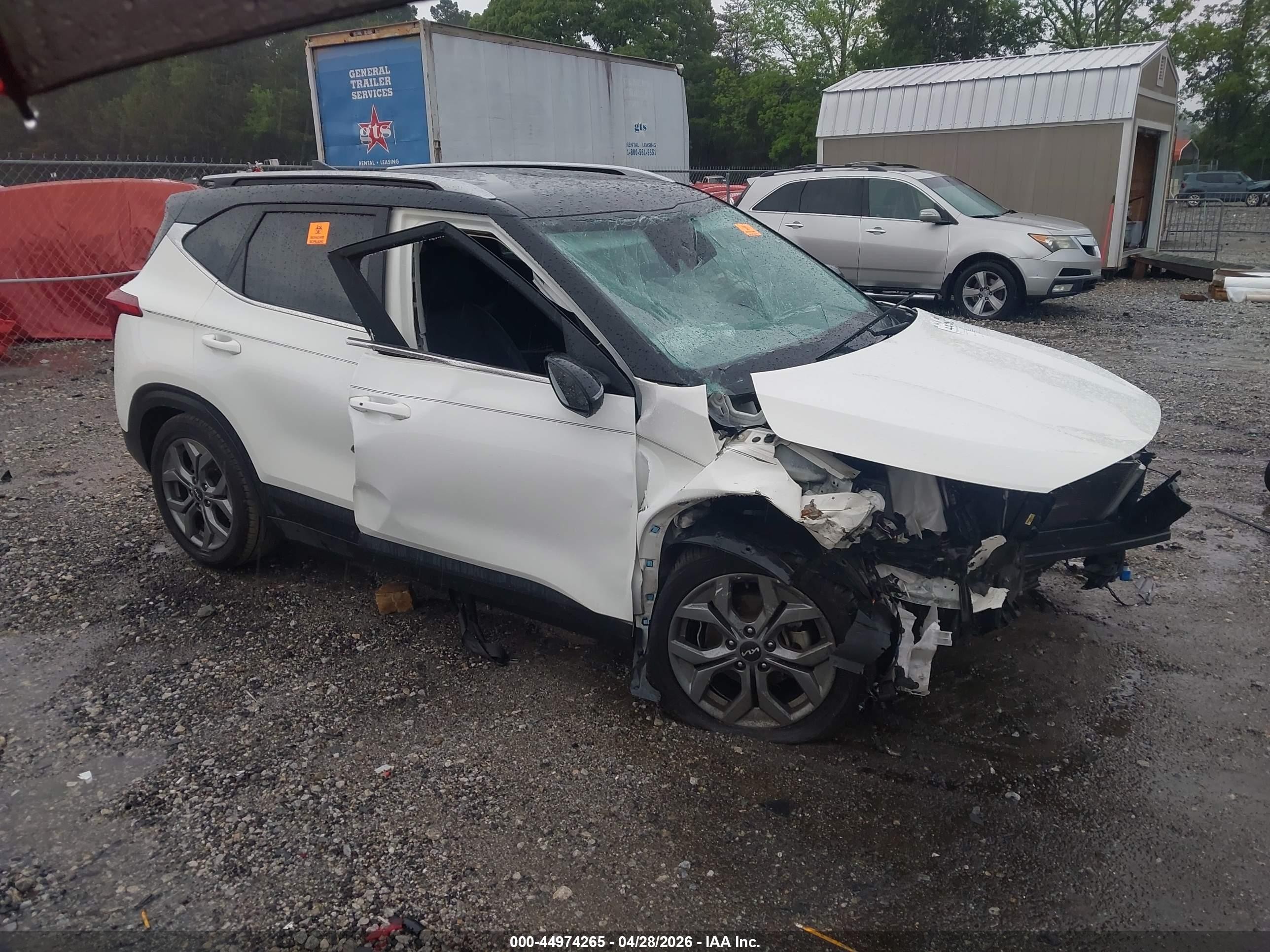 2024 Kia Seltos S, VIN KNDEU2AA7R7535683 — Biohazard / chemical