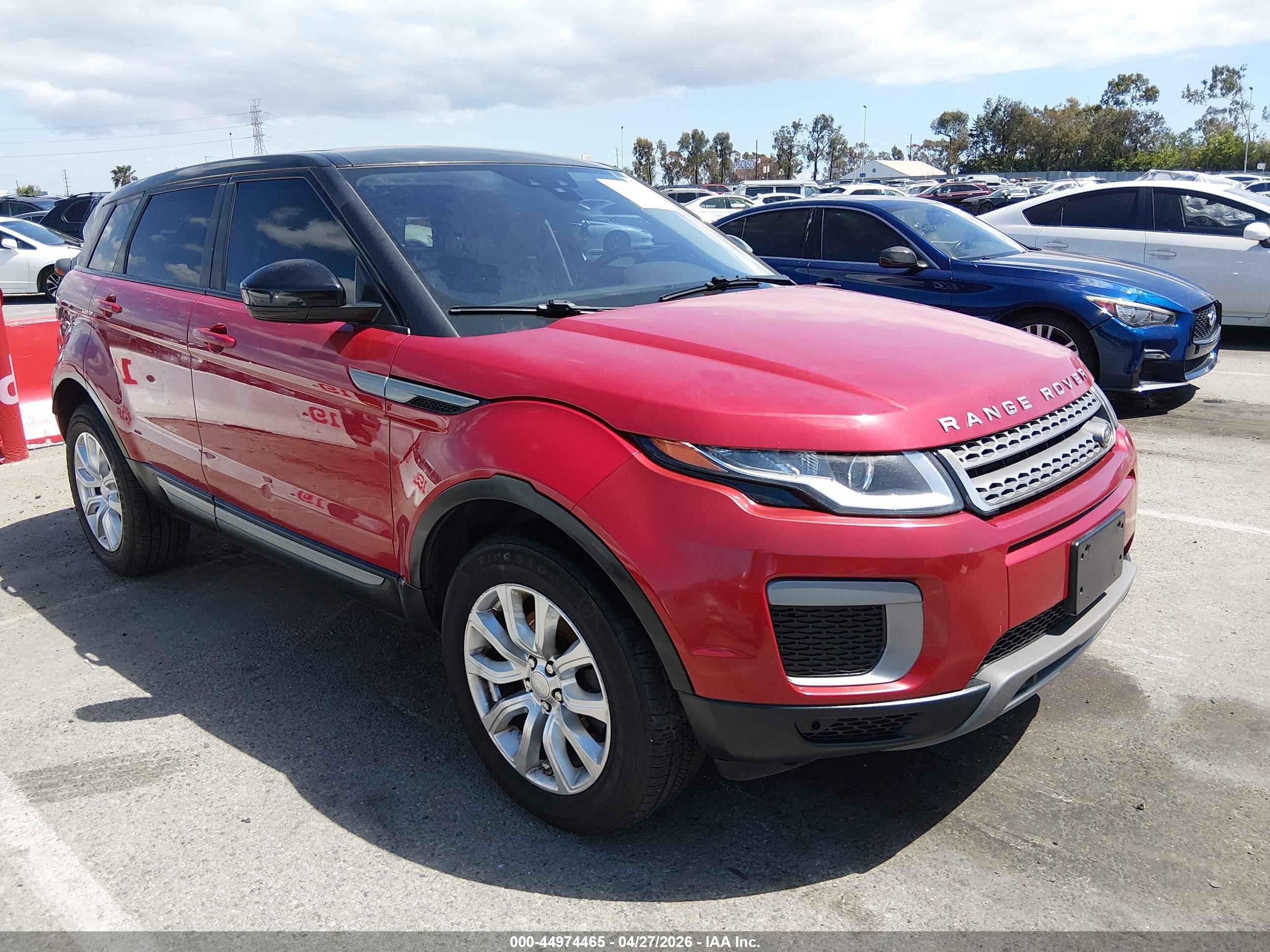 2017 Land Rover Range Rover Evoque SE, VIN SALVP2BG7HH236545 — Фото с аукциона 1 of 5