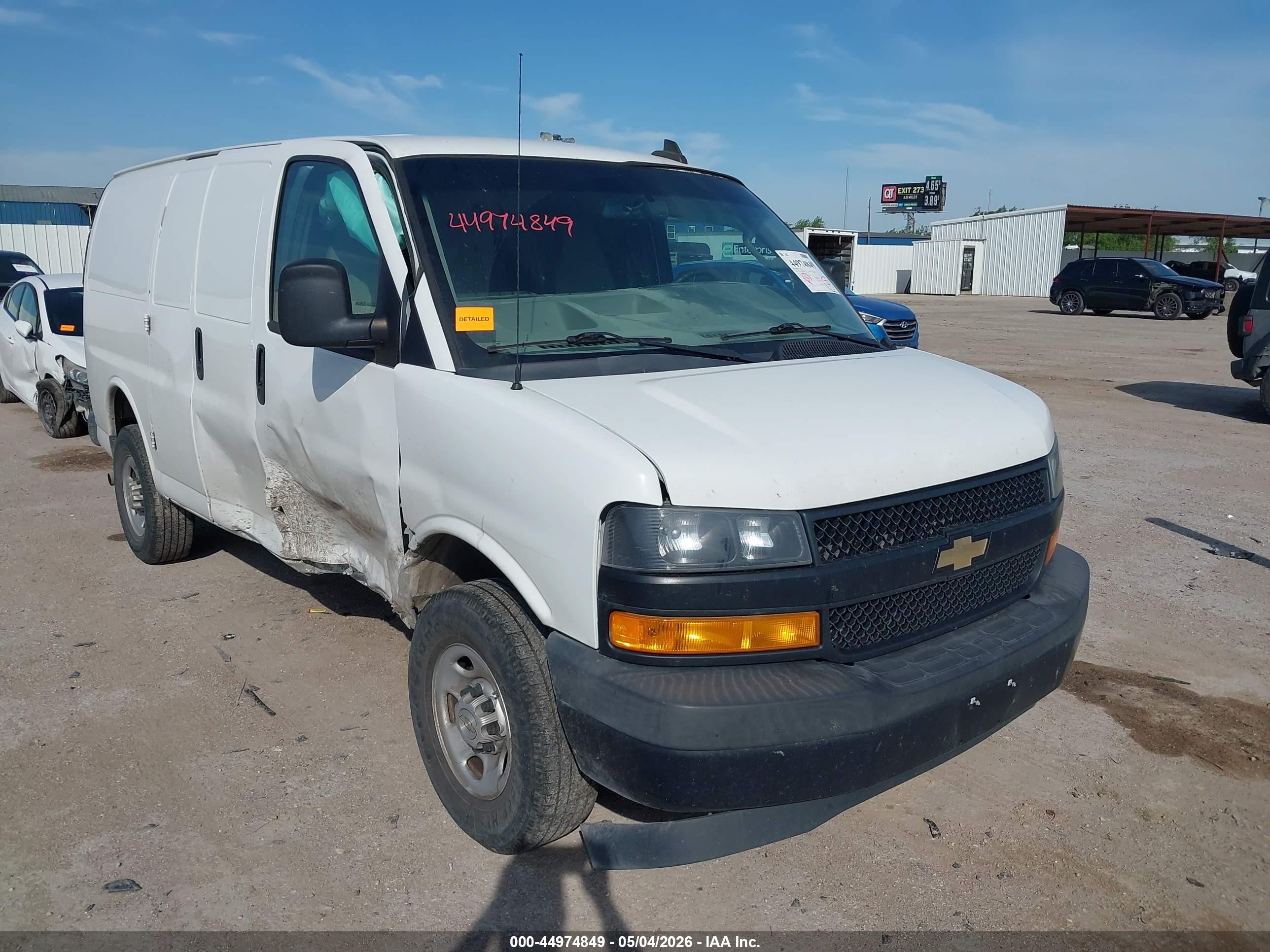 2020 Chevrolet Express Cargo, VIN 1GCWGAFG9L1168153 — Side