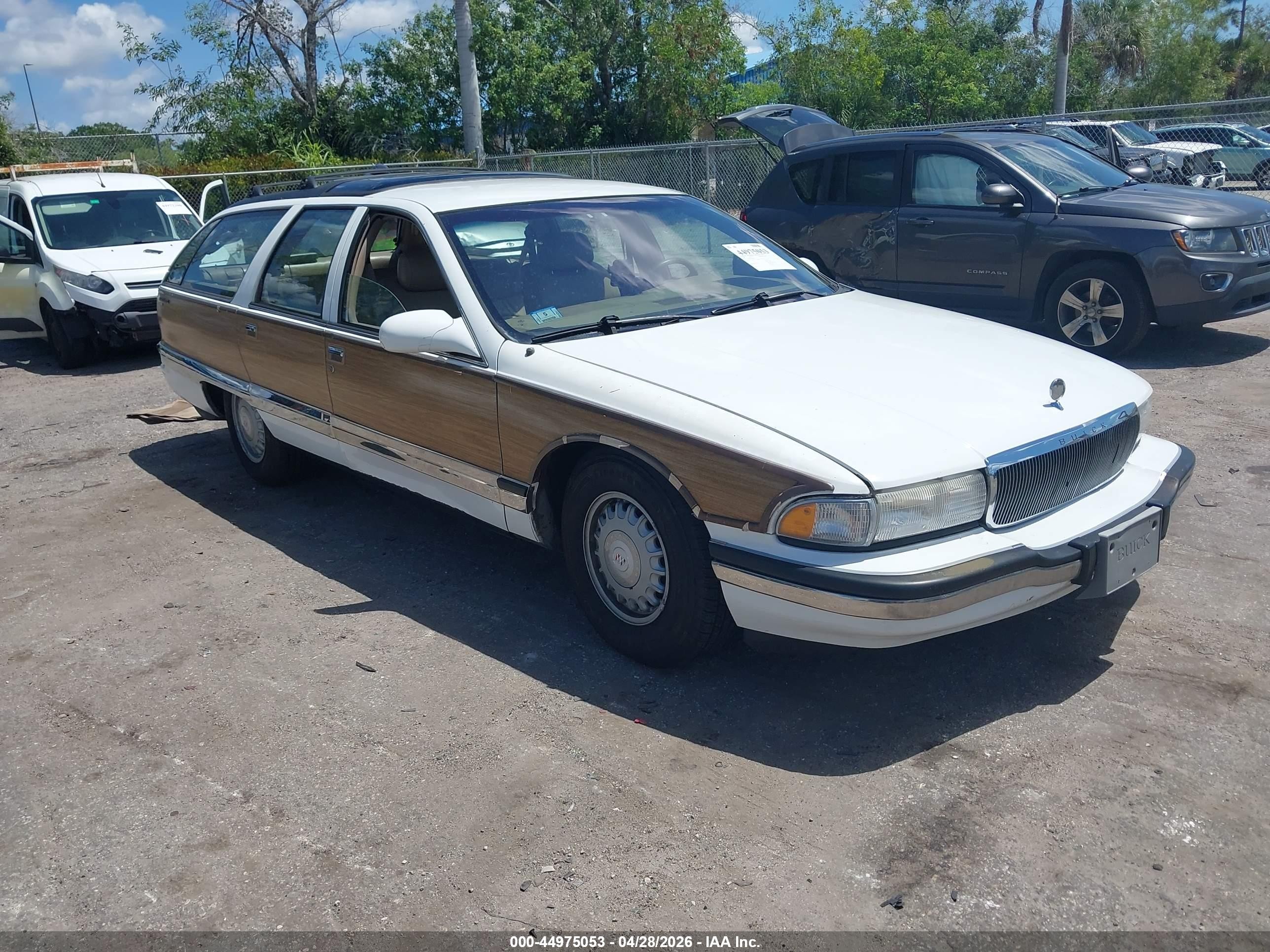 1996 Buick Roadmaster Estate Collectors Edition, VIN 1G4BR82P6TR408022 — Обычный износ
