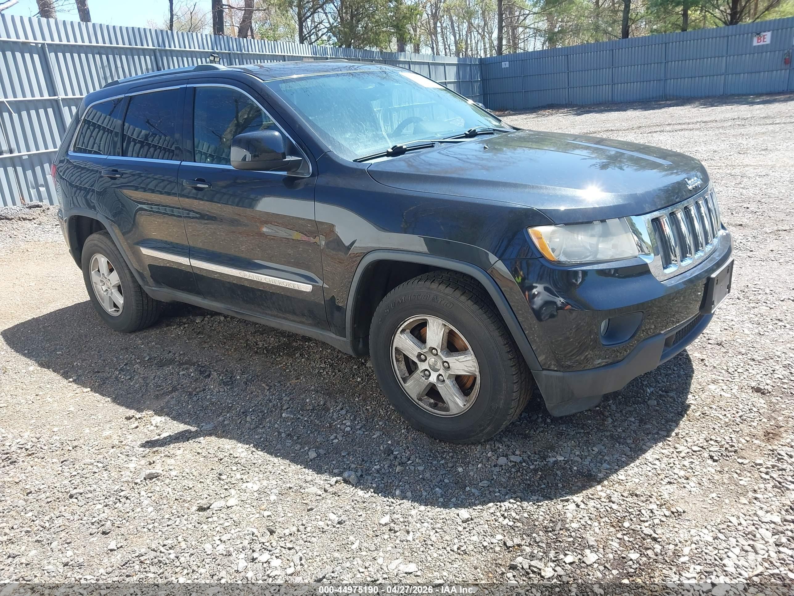 2013 Jeep Grand Cherokee Laredo, VIN 1C4RJFAG3DC586295 — Normal wear