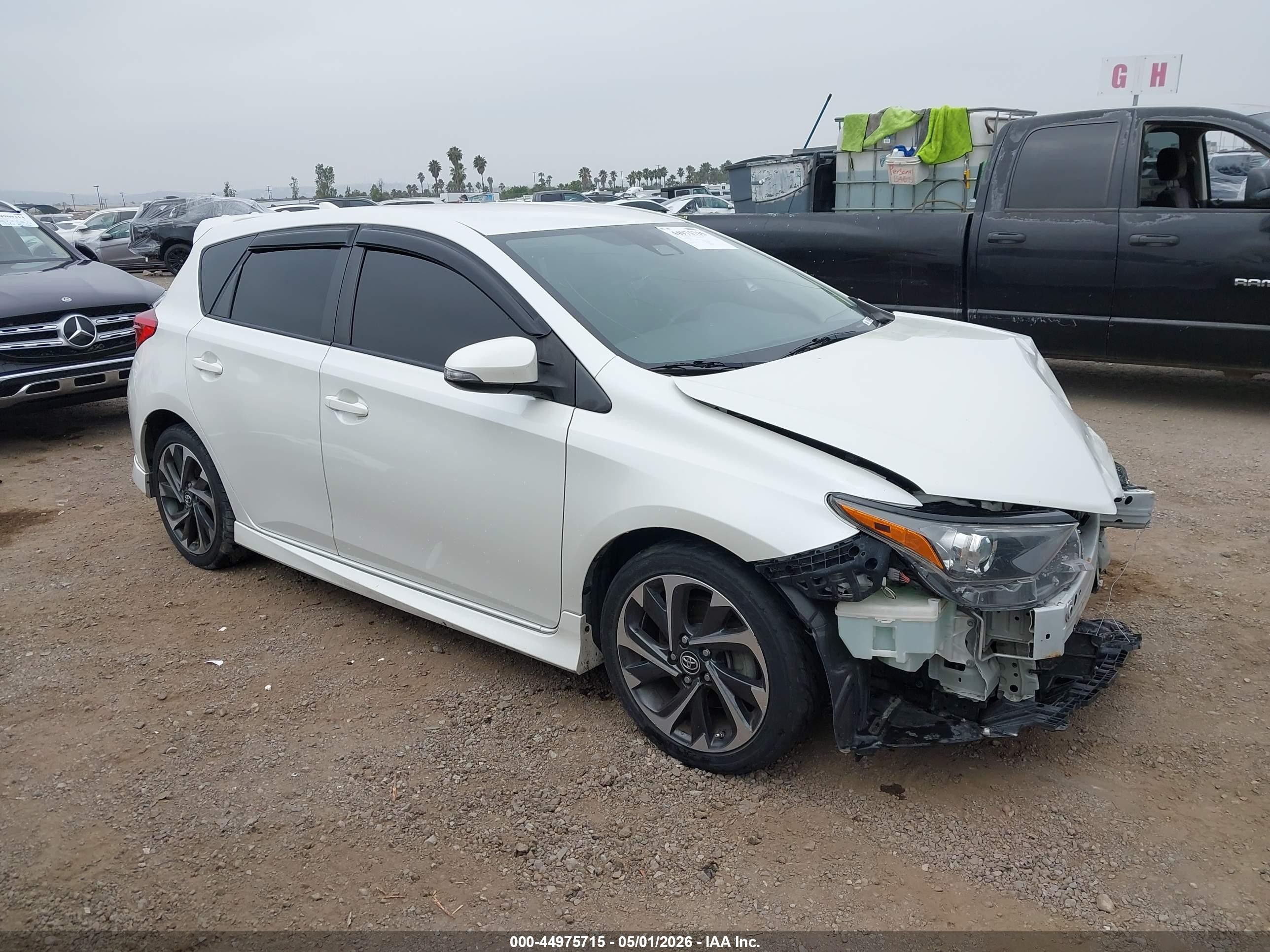 2018 Toyota Corolla, VIN JTNKARJE1JJ572528 — Front end