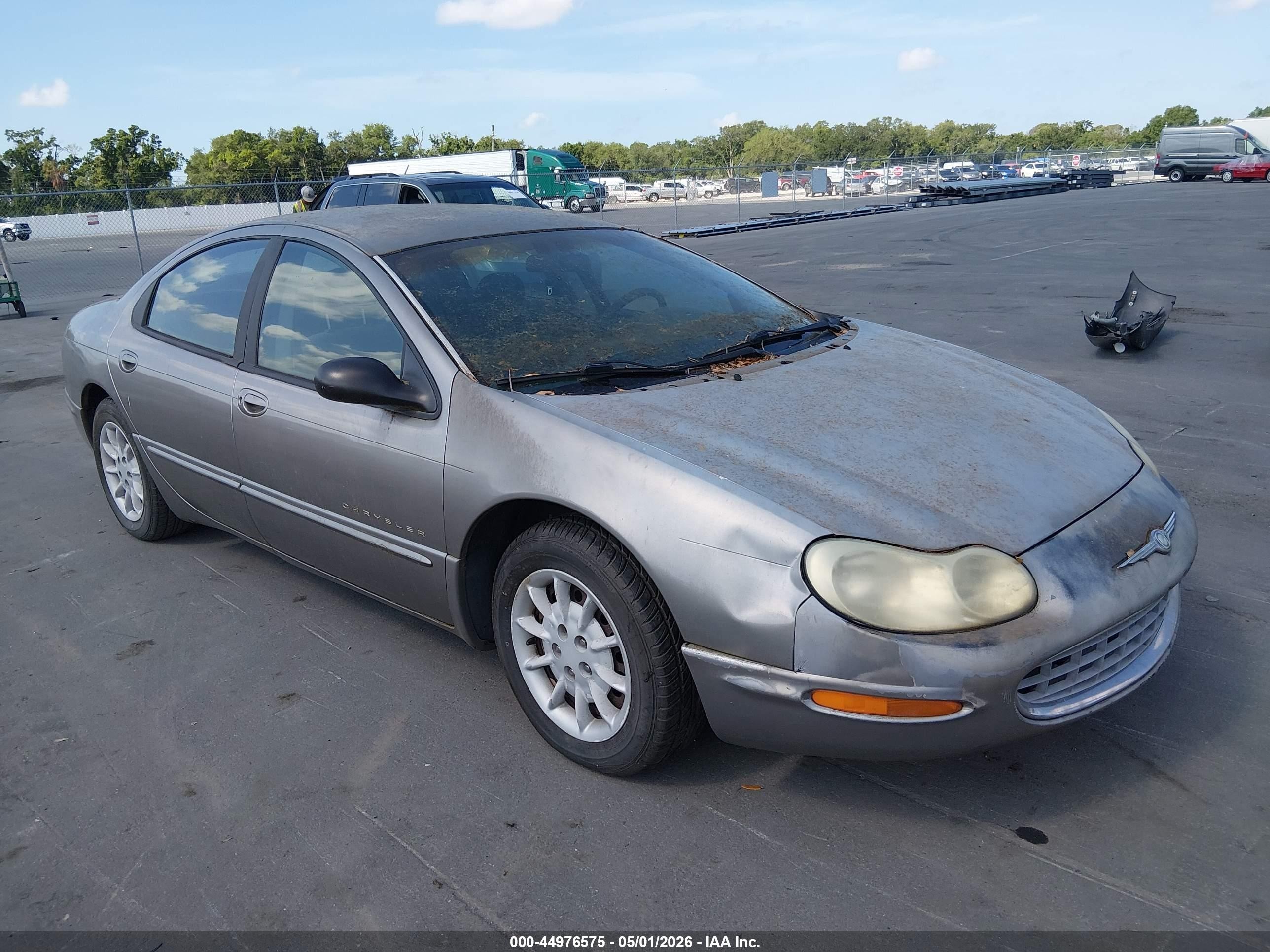 1999 Chrysler Concorde LX, VIN 2C3HD46R5XH633642 — Normal wear