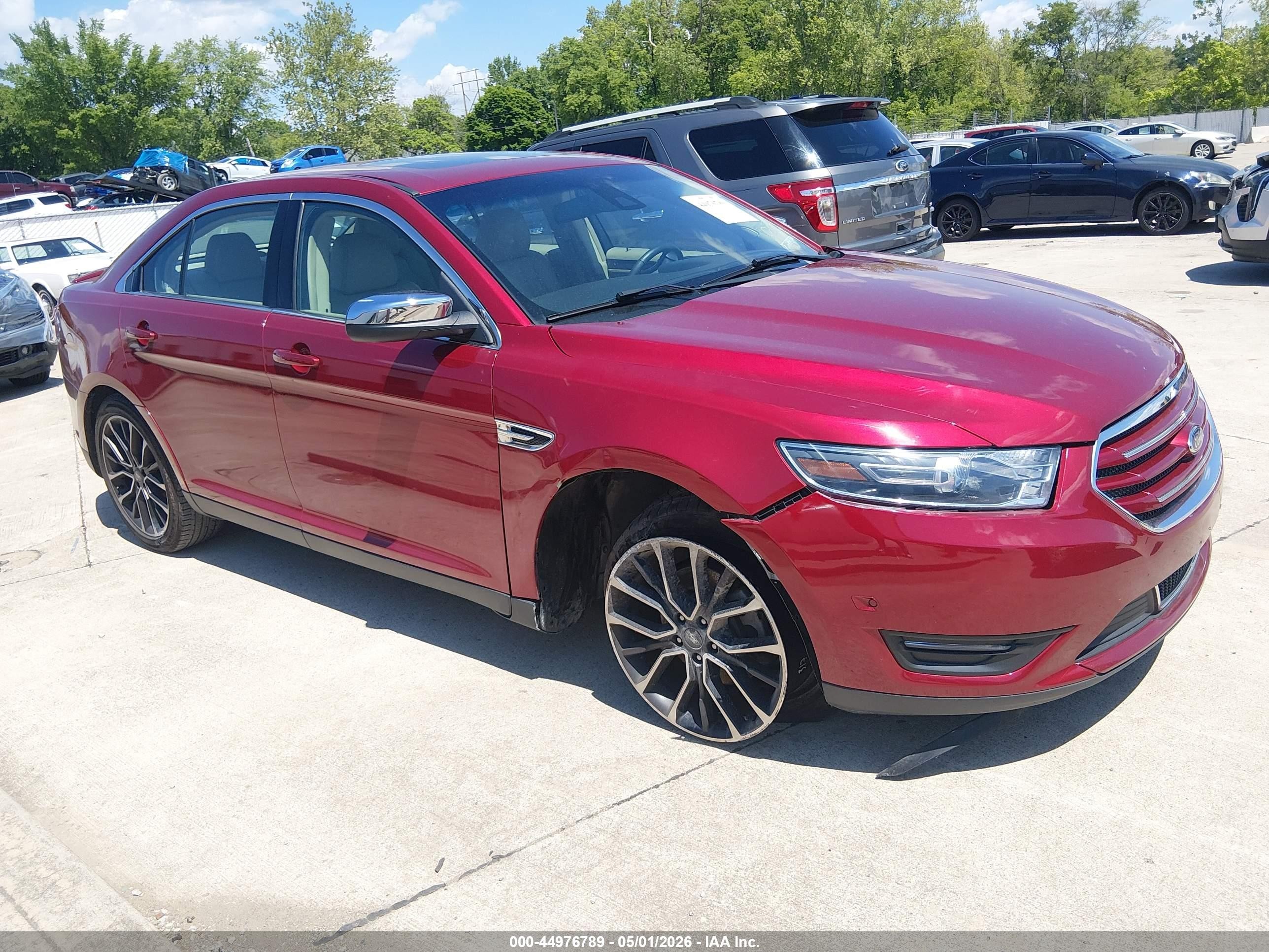 2018 Ford Taurus Limited, VIN 1FAHP2F89JG134768 — Front end