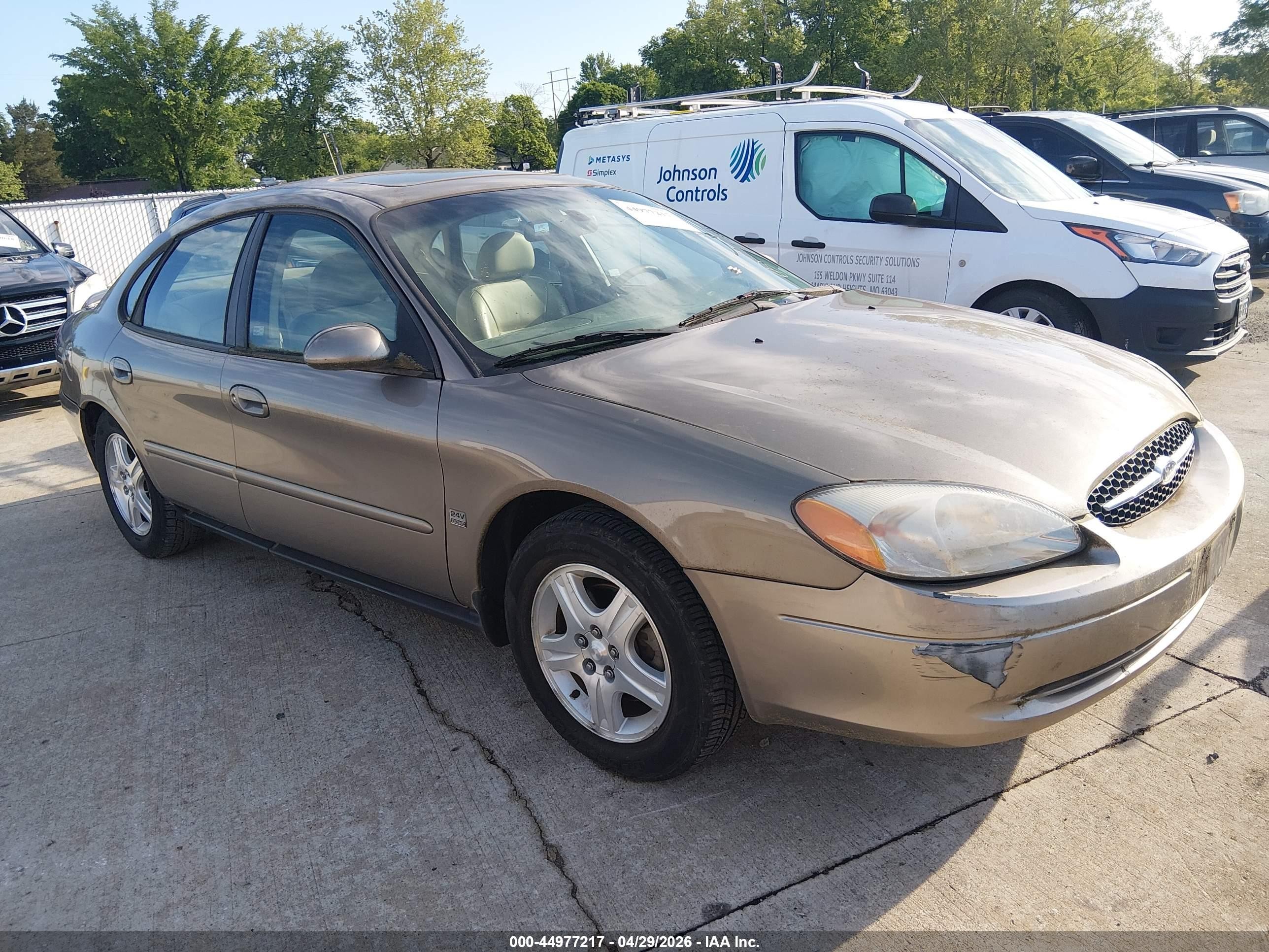 2002 Ford Taurus SEL Deluxe, VIN 1FAHP56S42A184799 — Normal wear