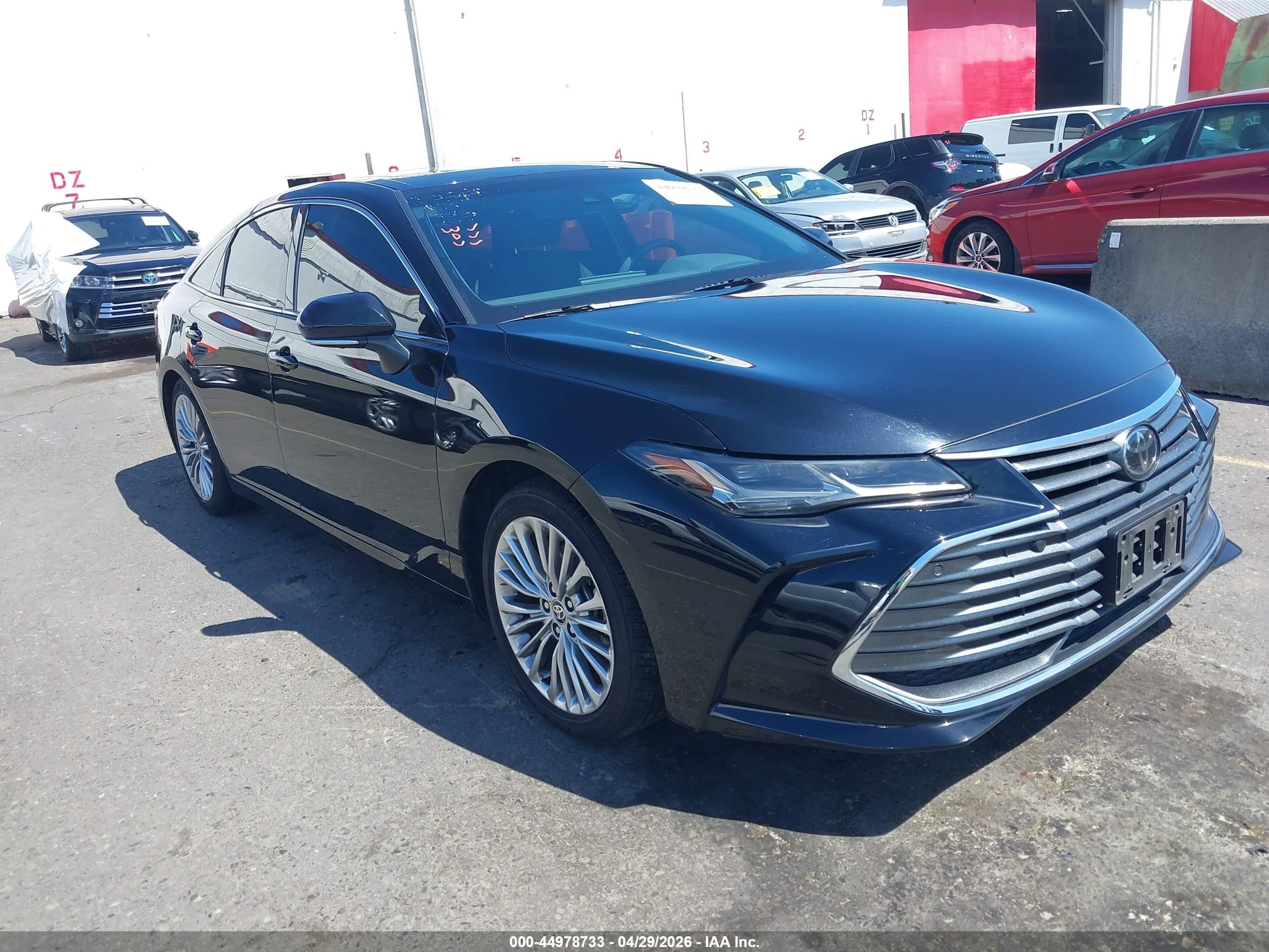 2020 Toyota Avalon Limited, VIN 4T1DZ1FB1LU055880 — Side