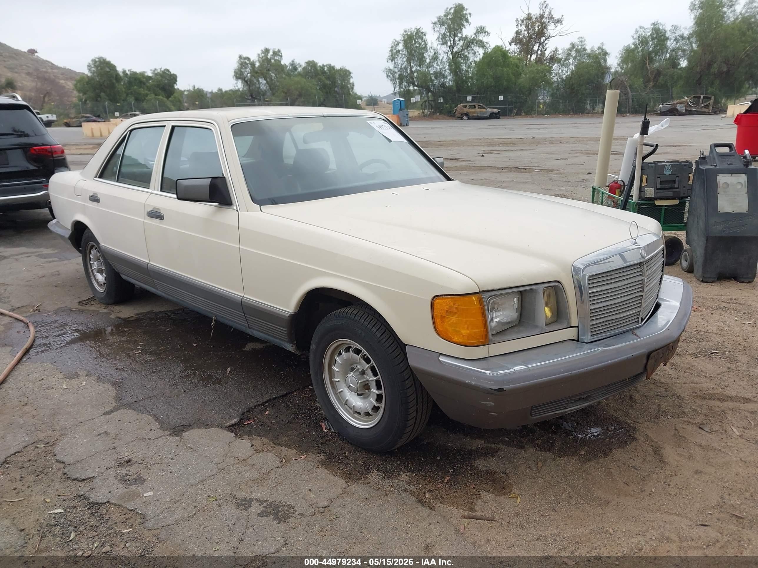 1982 Mercedes-Benz 300 SD, VIN WDBCB20A0CB021742 — Normal wear