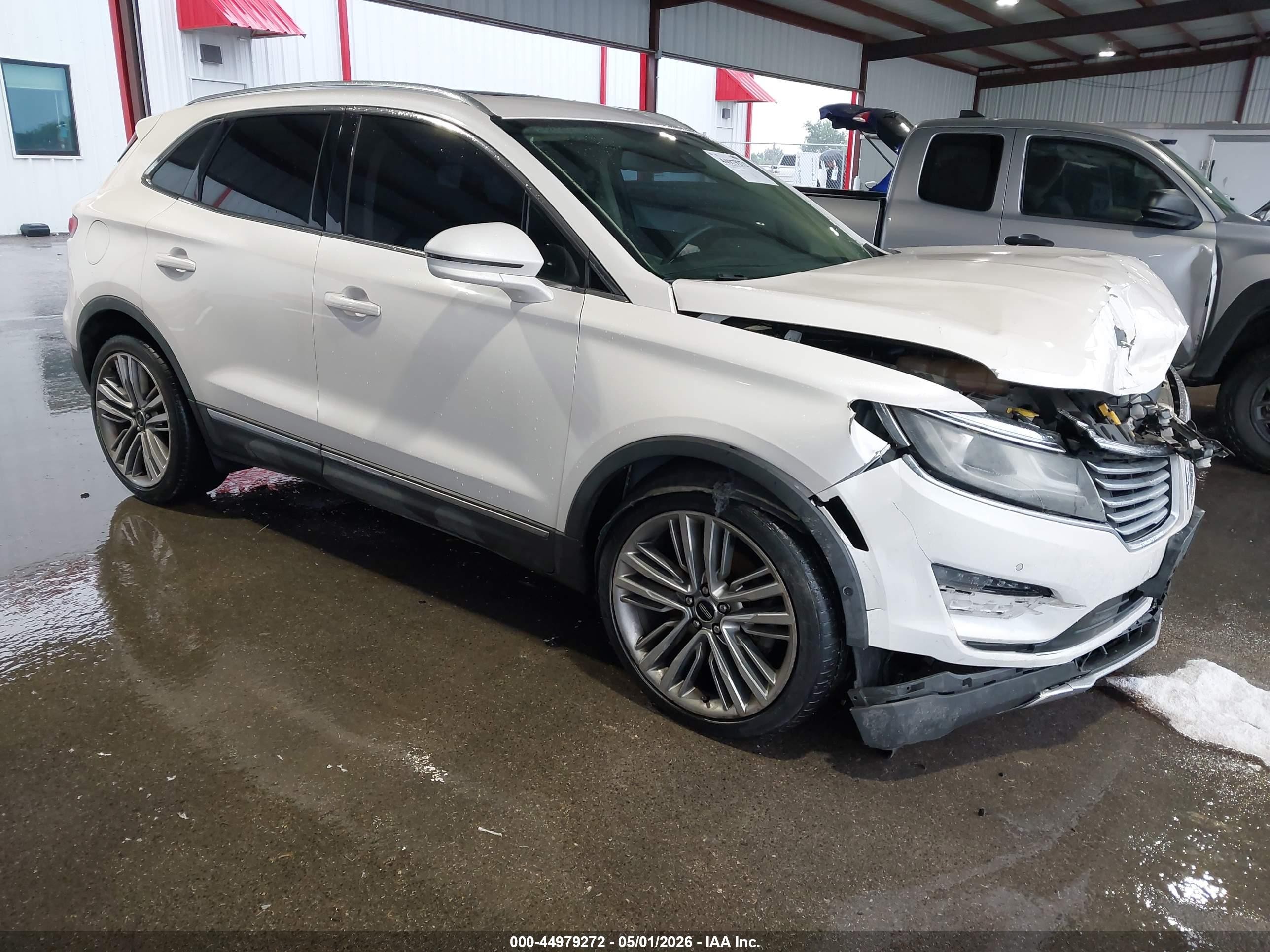 2015 Lincoln MKC, VIN 5LMTJ2AH7FUJ20706 — Front end