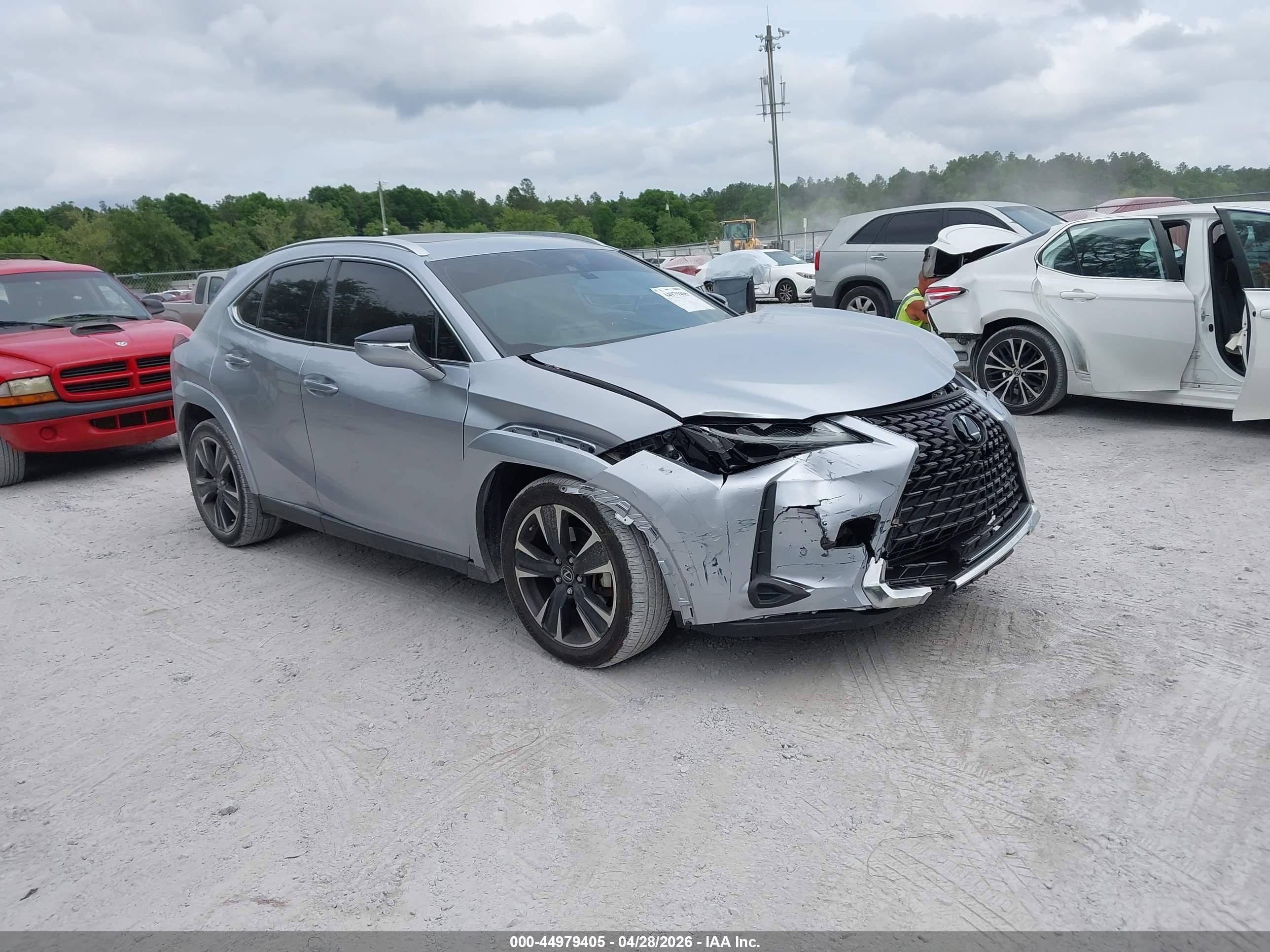 2023 Lexus UX 250h Premium, VIN JTHP6JBH7P2146608 — Перед