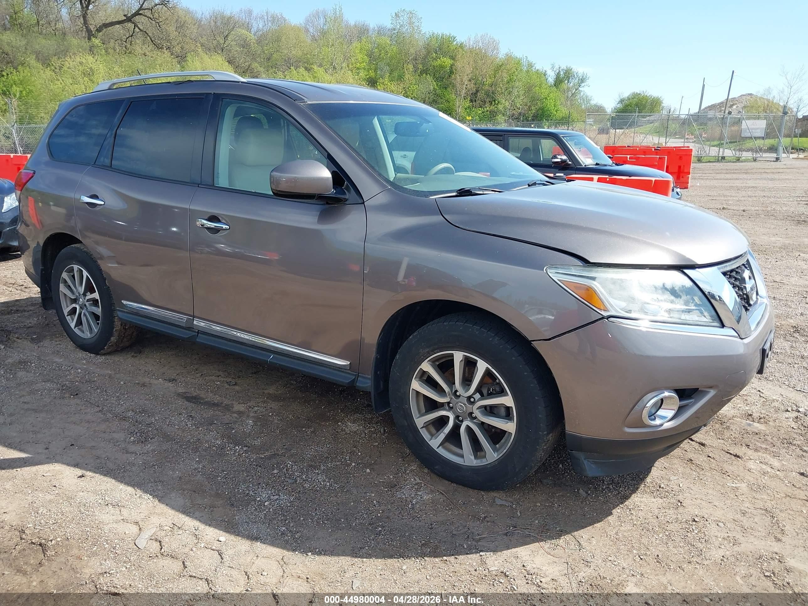 2013 Nissan Pathfinder SV, VIN 5N1AR2MM3DC688997 — Обычный износ