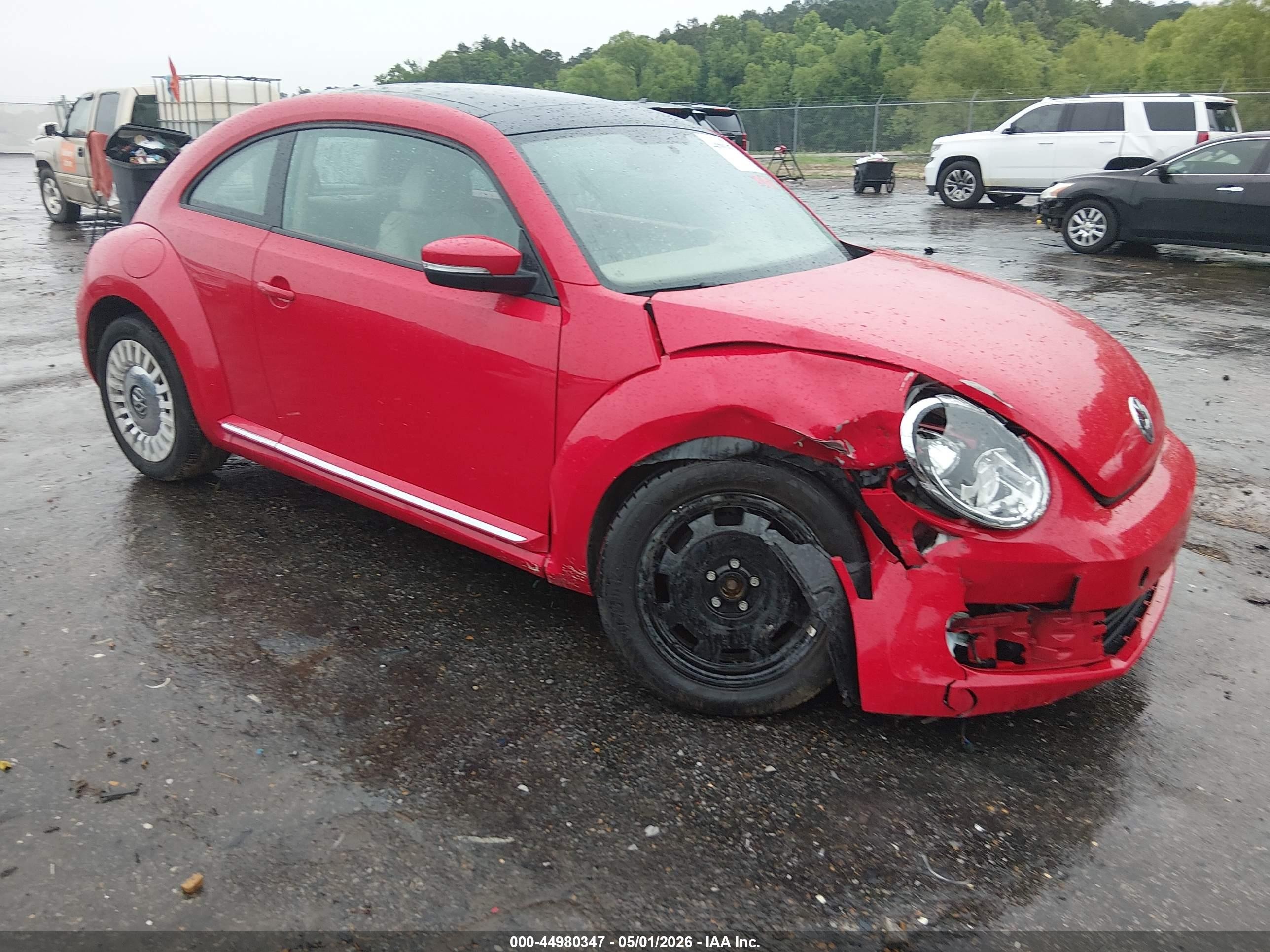 2015 Volkswagen Beetle 1.8T, VIN 3VWJ17AT1FM617428 — Front end