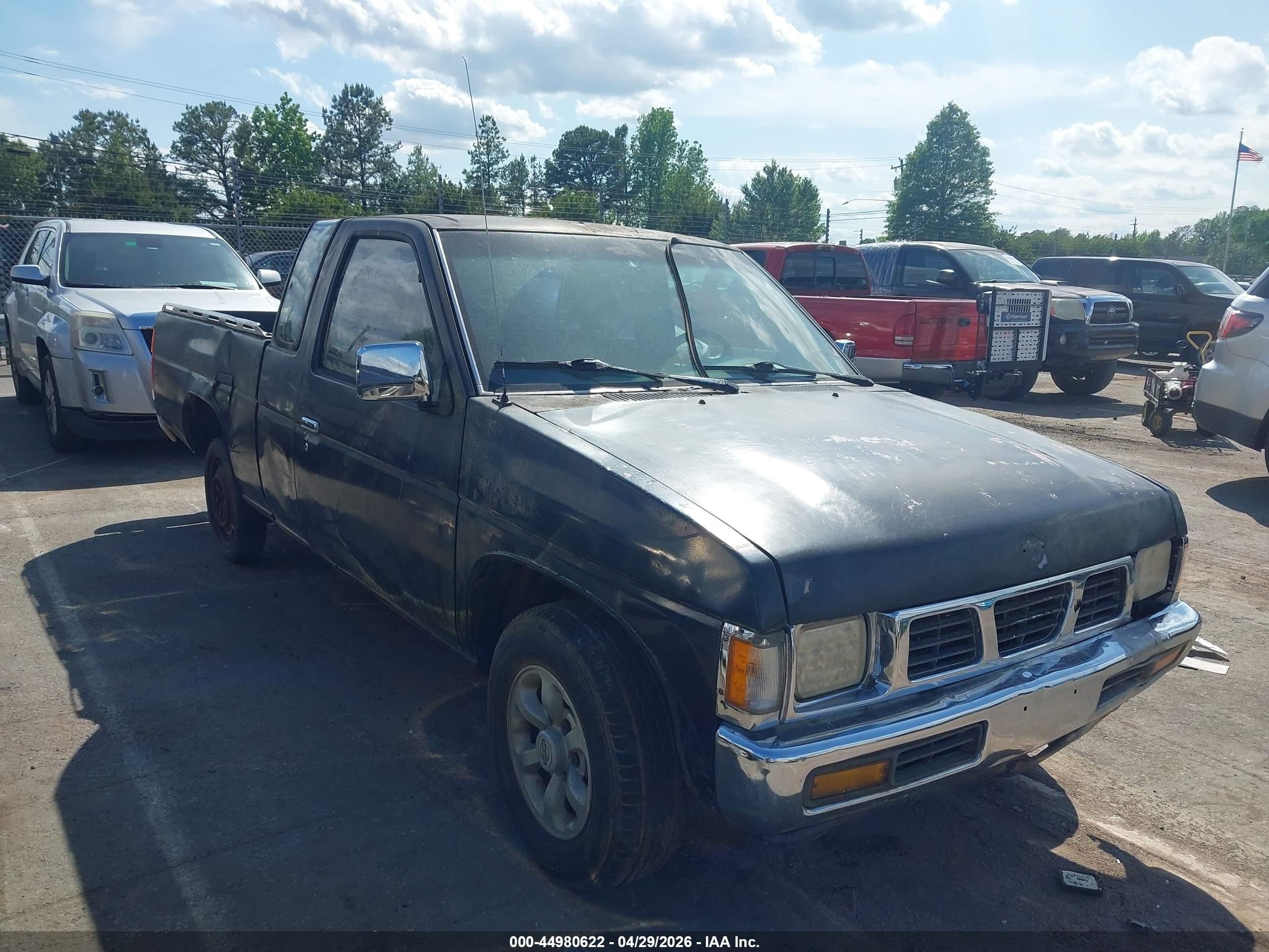 1996 Nissan Frontier XE, VIN 1N6SD16S6TC389500 — Normal wear