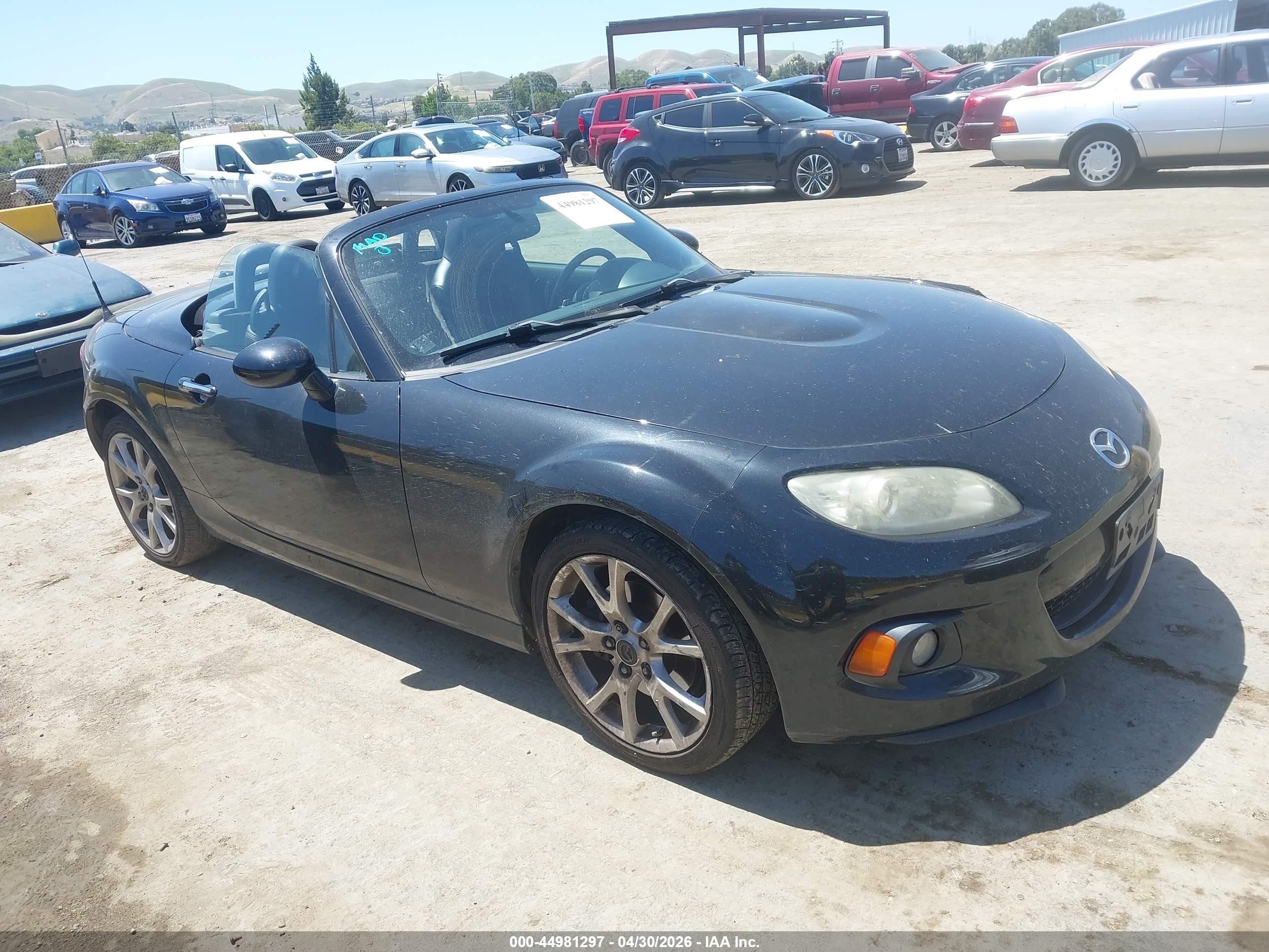 2015 Mazda MX-5 Miata Grand Touring, VIN JM1NC2PF6F0242545 — Front end