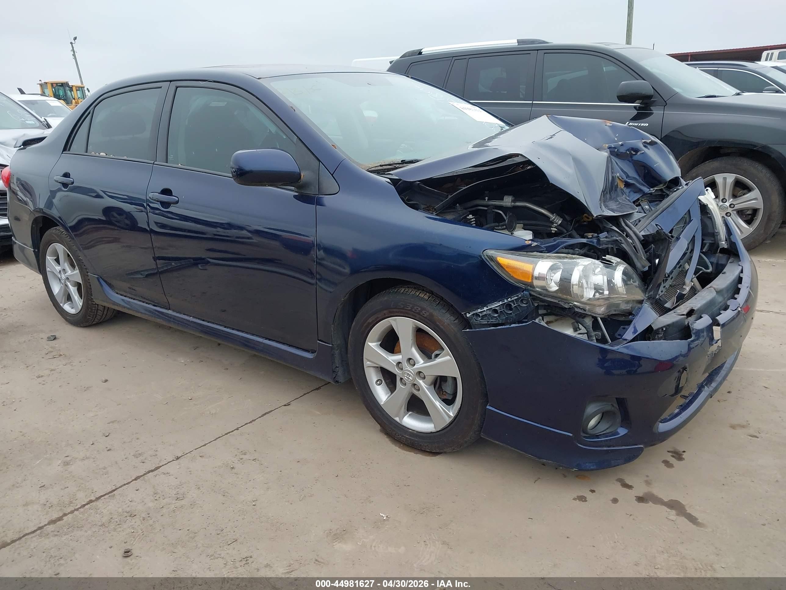 2011 Toyota Corolla LE, VIN 2T1BU4EE6BC665776 — Front end