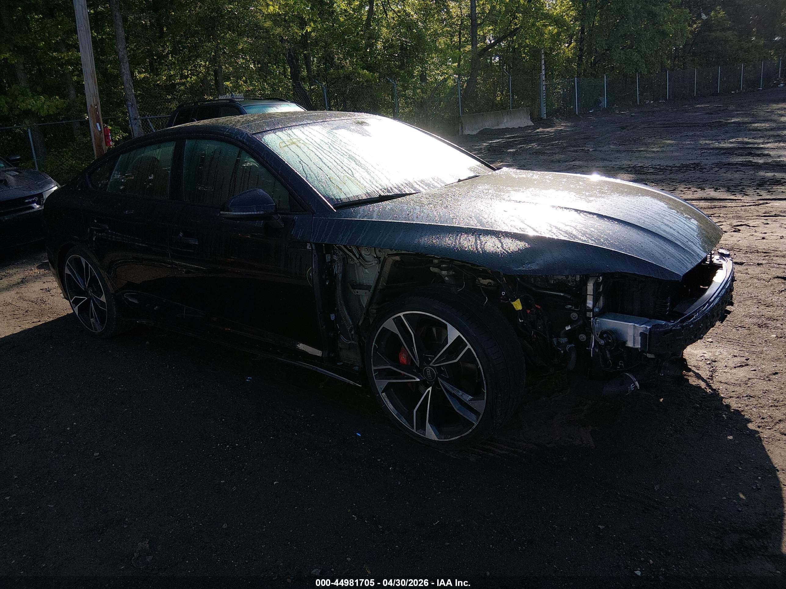 2024 Audi S5 Sportback Premium Plus, VIN WAUC4CF51RA002804 — Перед