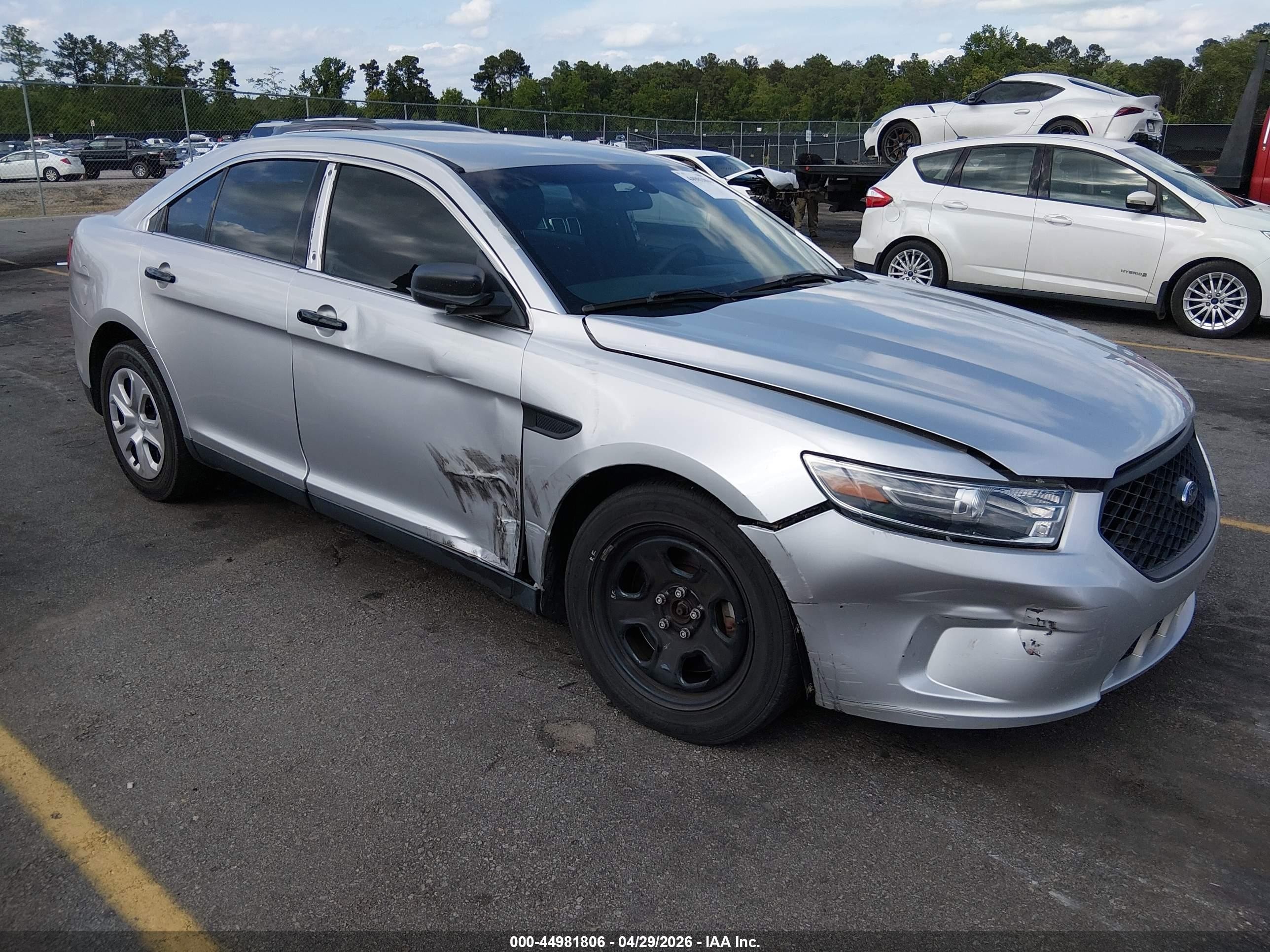 2018 Ford Police Interceptor, VIN 1FAHP2L83JG107425 — Front end