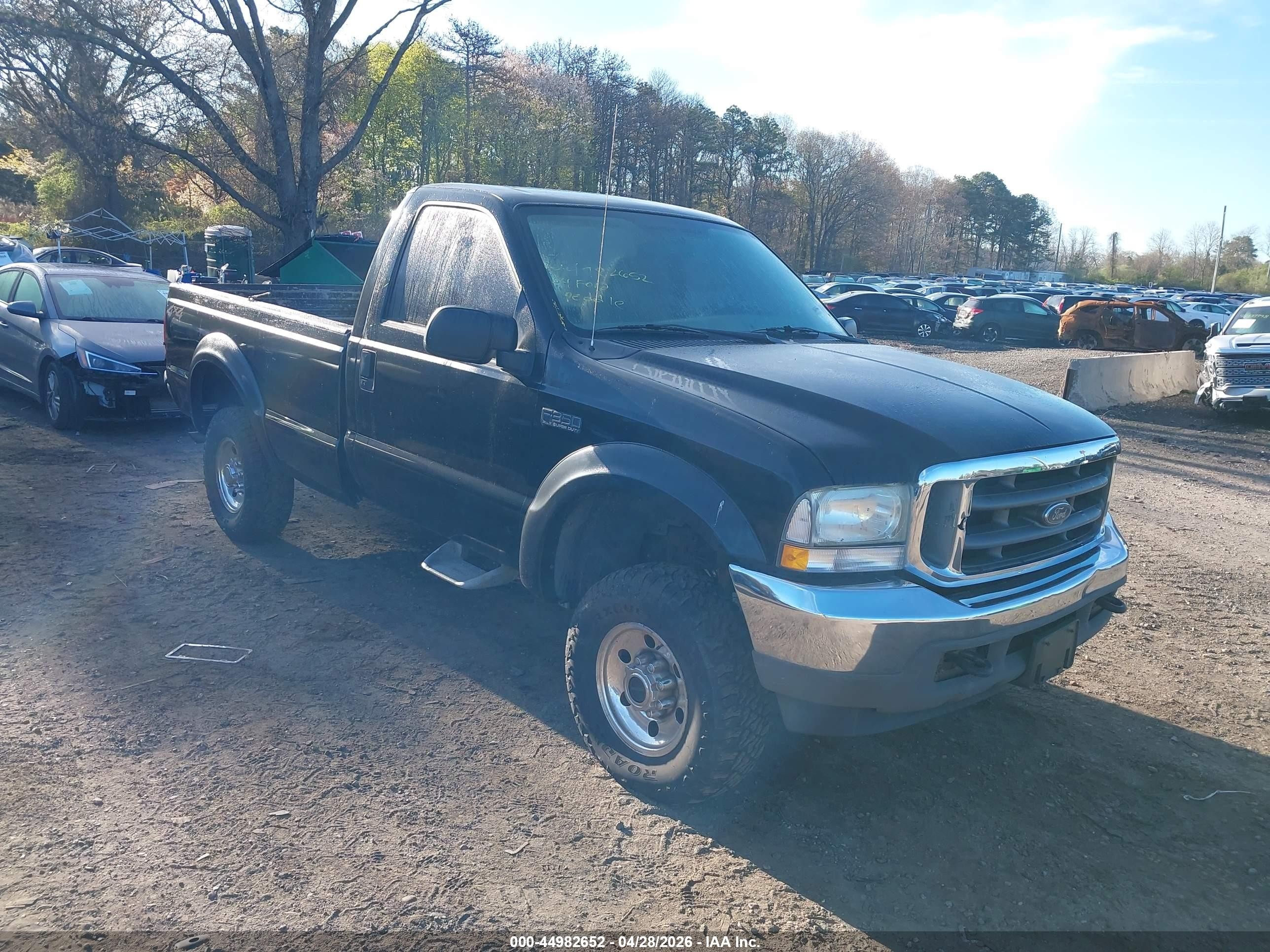 2004 Ford F-350 XL, VIN 1FTSF31L34EC52853 — Normal wear