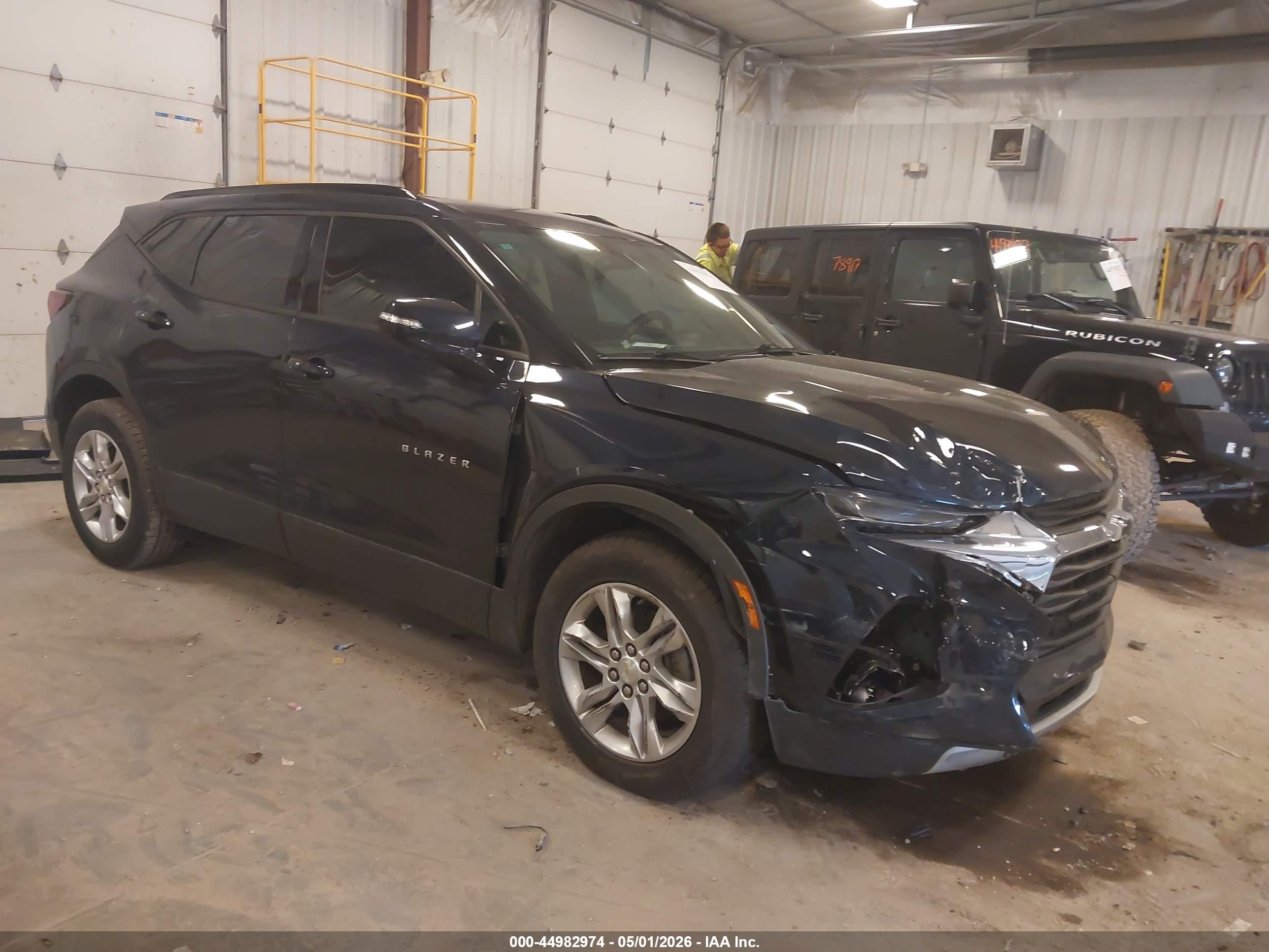 2020 Chevrolet Blazer LT, VIN 3GNKBCRSXLS673455 — Front end