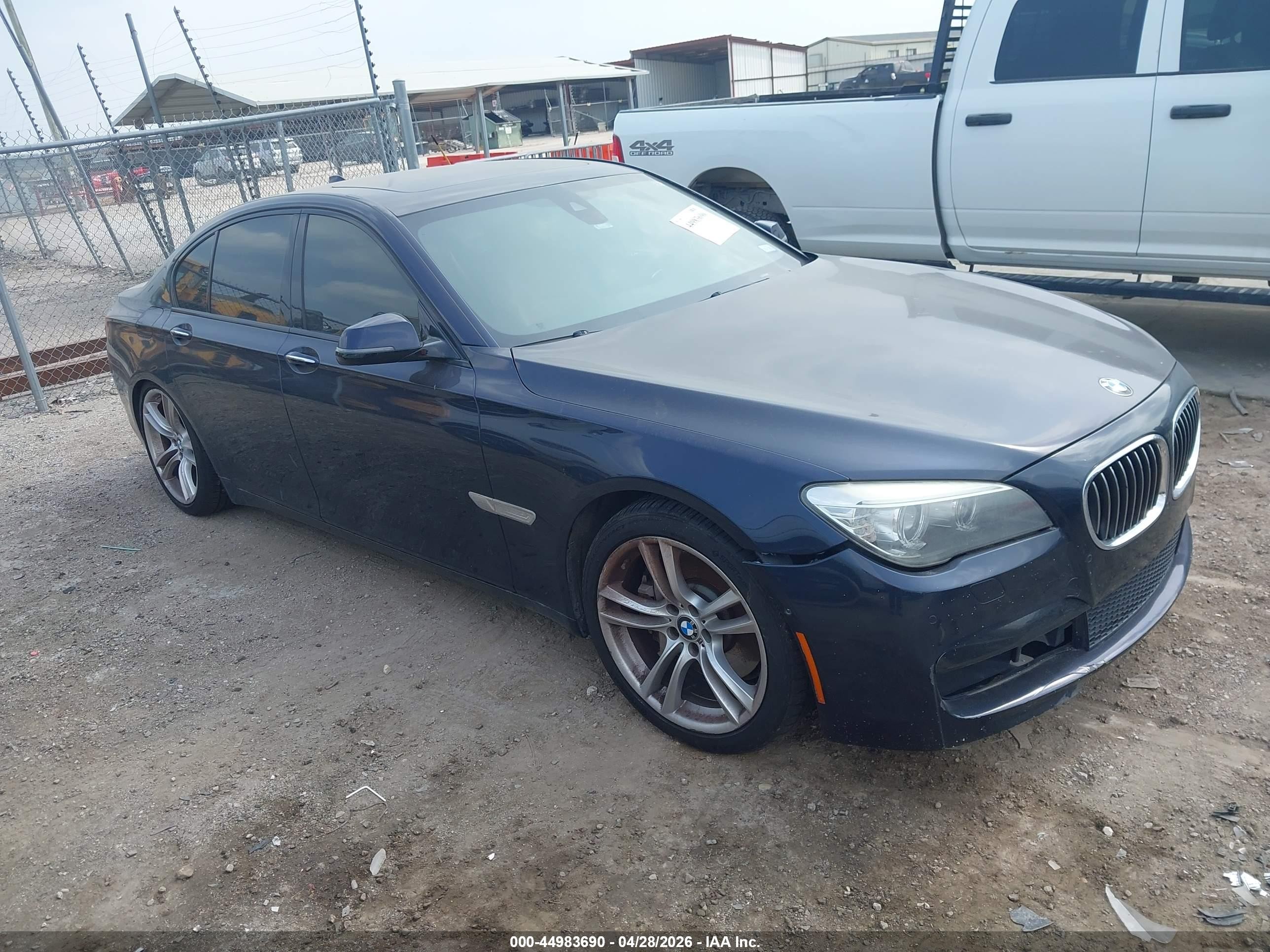 2013 BMW 7 Series 750i, VIN WBAYA8C5XDD227620 — Normal wear