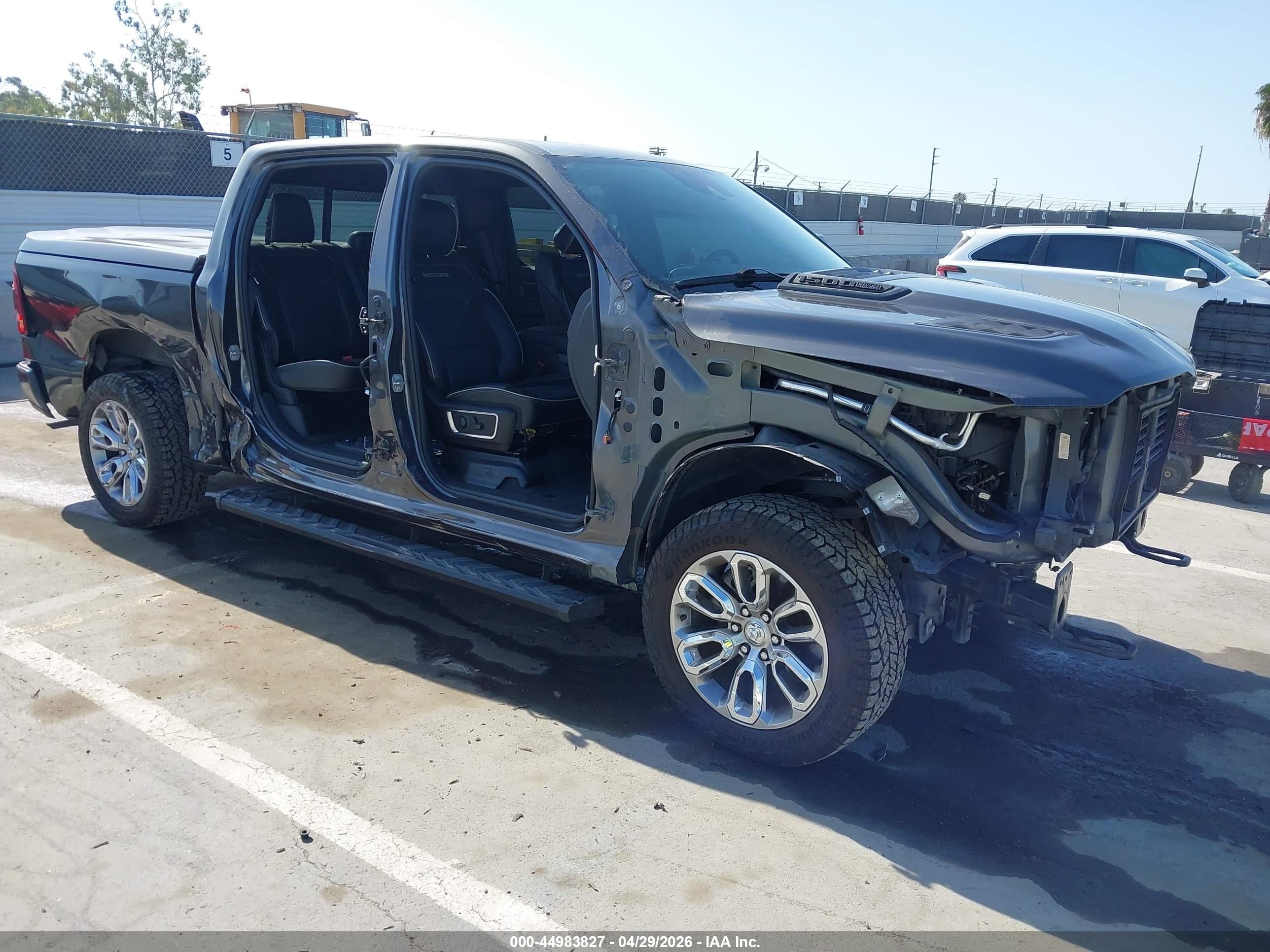 2024 Ram 1500 Laramie, VIN 1C6SRFJTXRN199558 — Front end