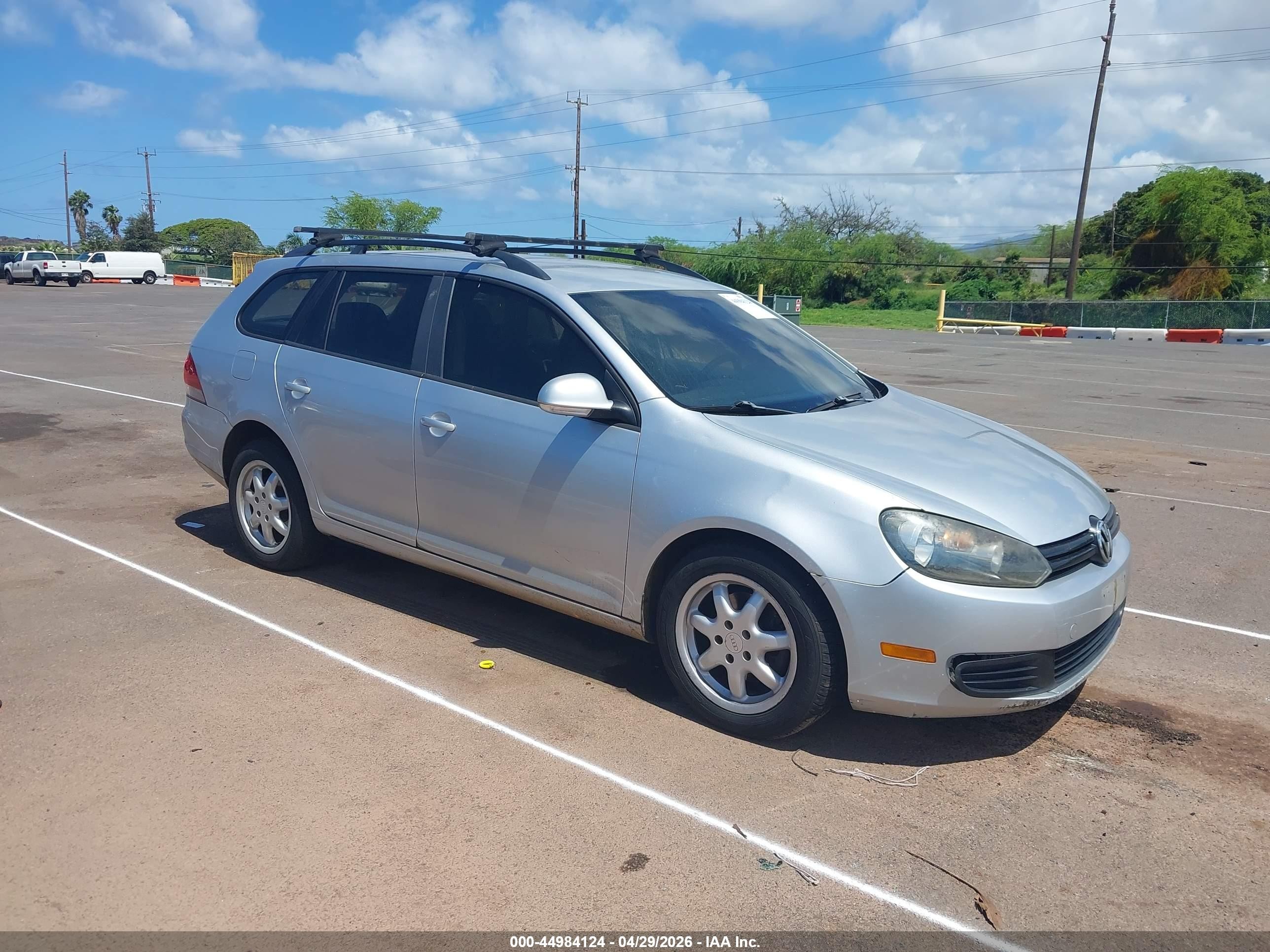 2013 Volkswagen Jetta SE, VIN 3VWPP7AJ9DM638340 — Пожар в салоне