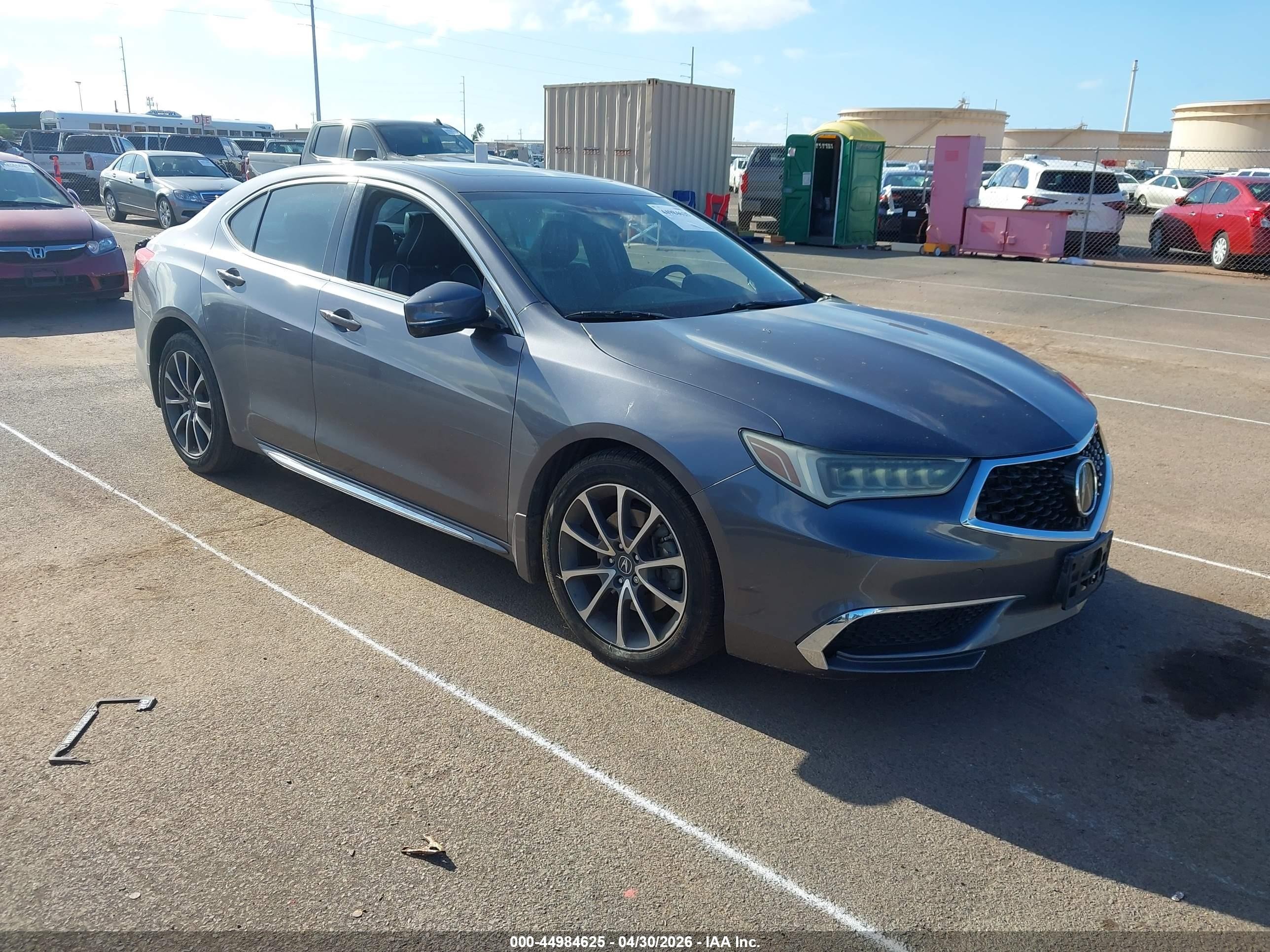 2018 Acura TLX Technology, VIN 19UUB2F59JA006225 — Бок