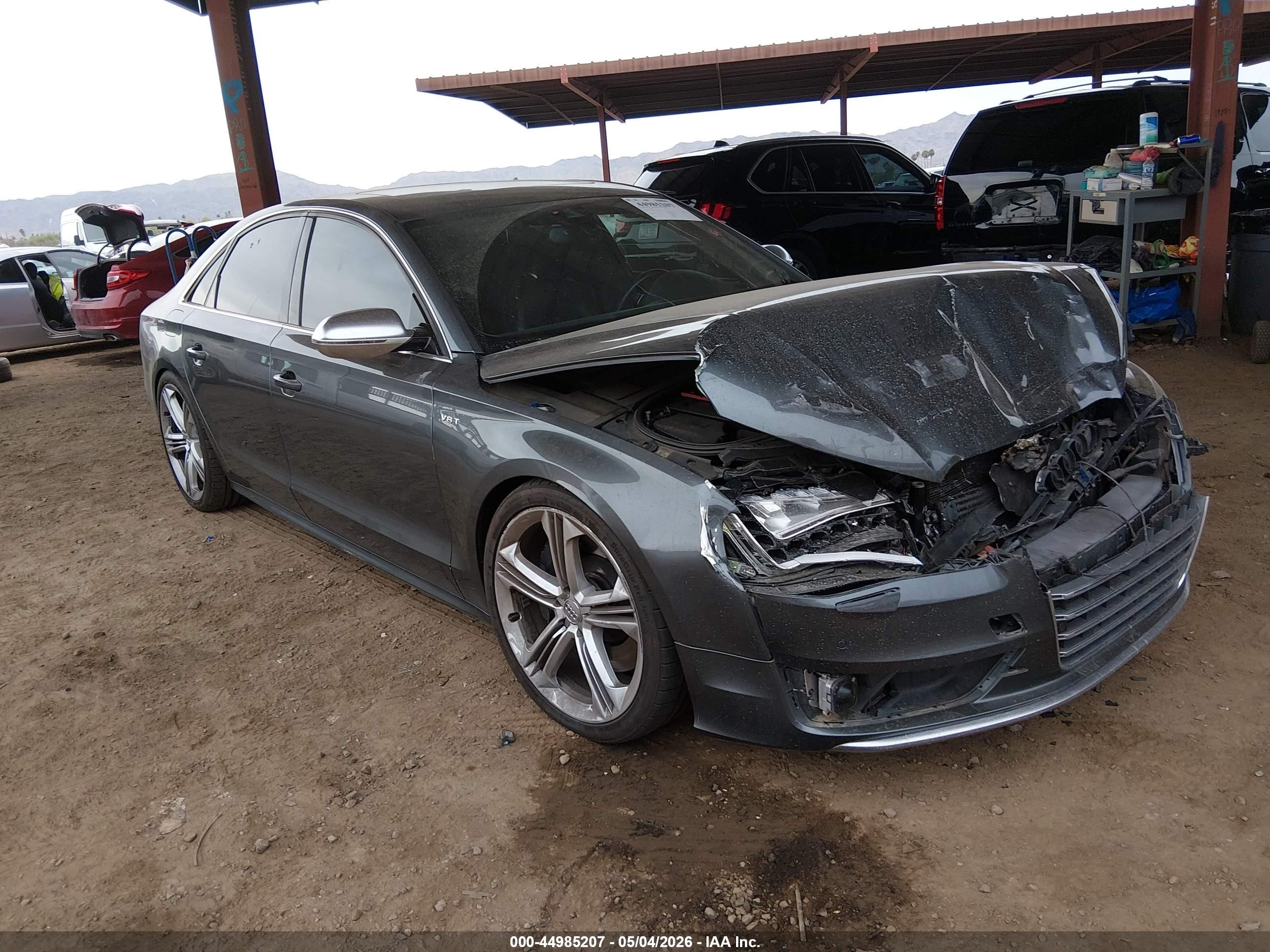 2013 Audi S8, VIN WAUD2AFD1DN027421 — Front end