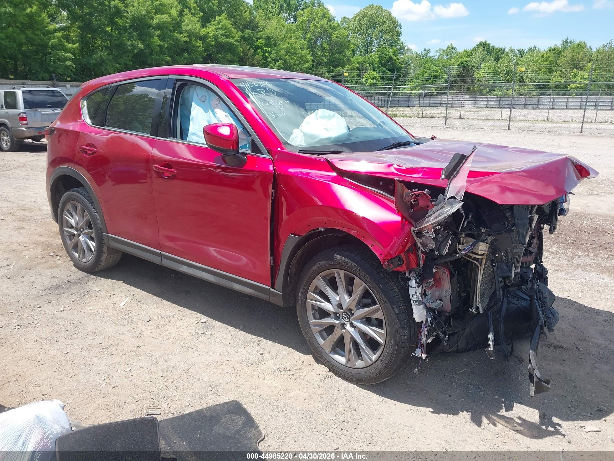 2020 Mazda CX-5 Grand Touring, VIN JM3KFADM1L0721904 — Front end