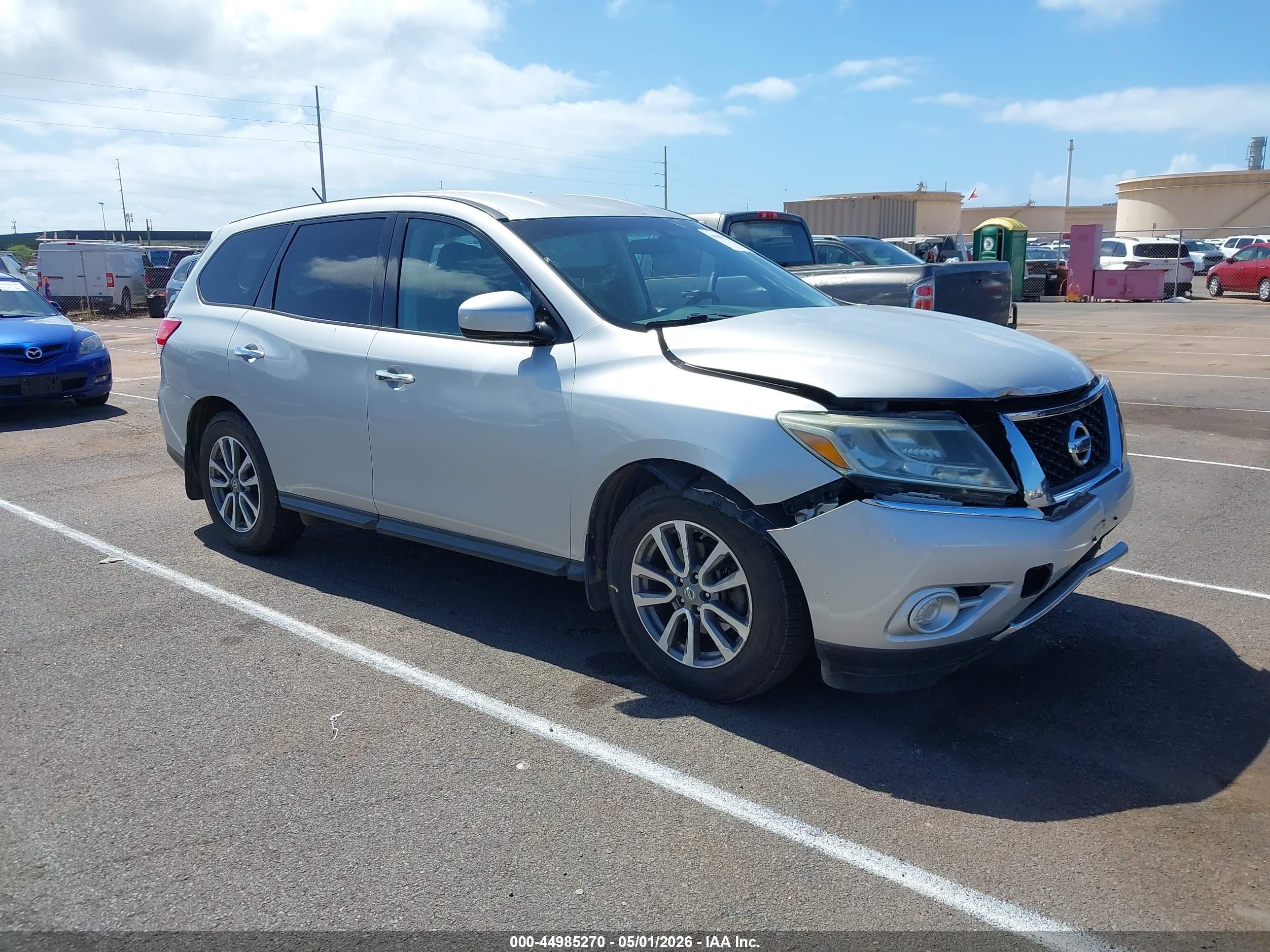 2014 Nissan Pathfinder Platinum, VIN 5N1AR2MN0EC706513 — Перед